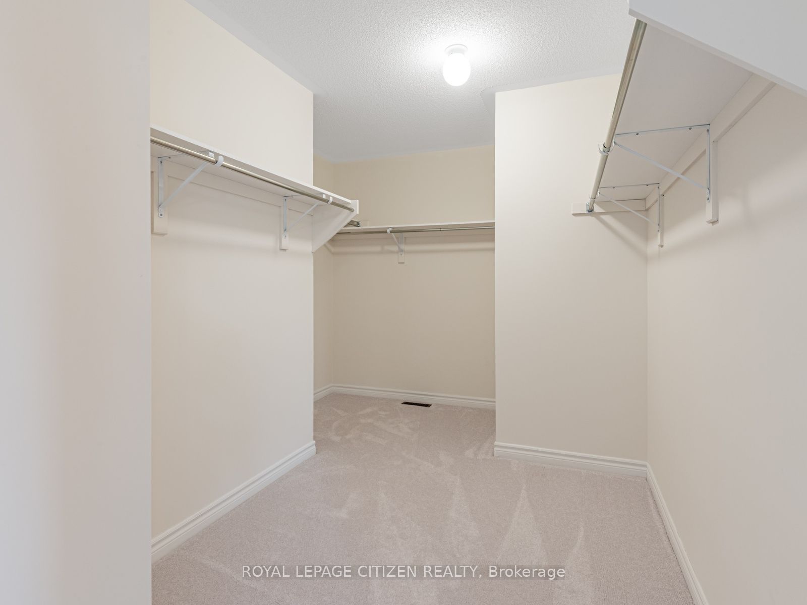 4 Heather Fullerton Road Property Photo 25