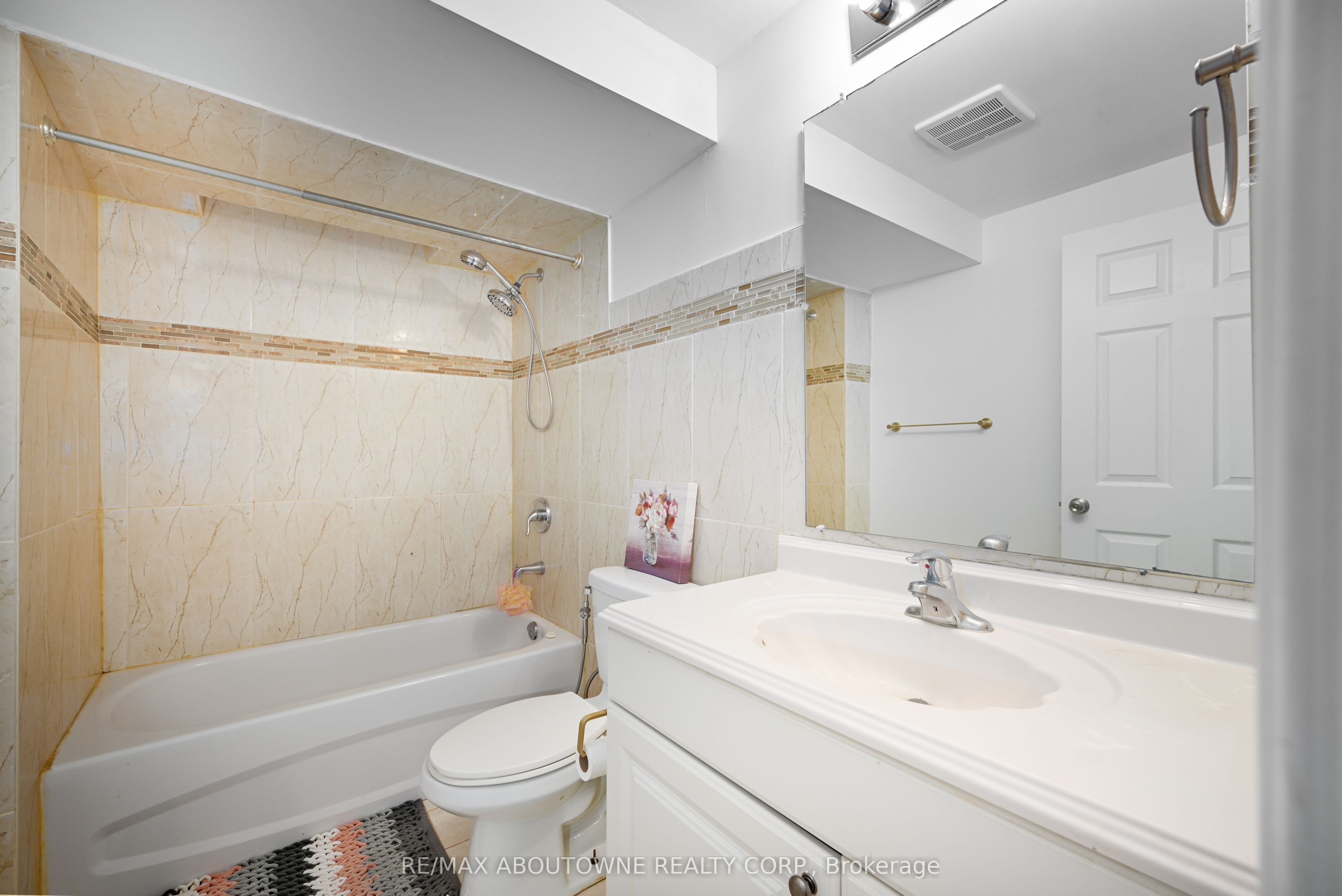 59 Gwillimbury Drive Lower Property Photo 11