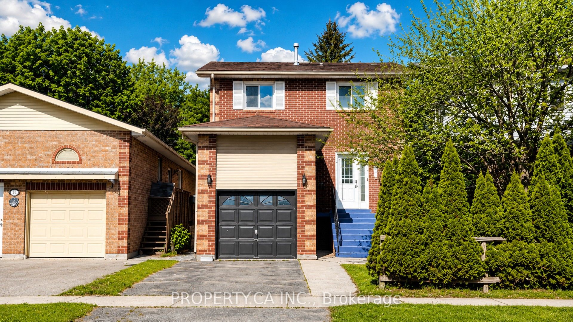32 Hodgins Avenue