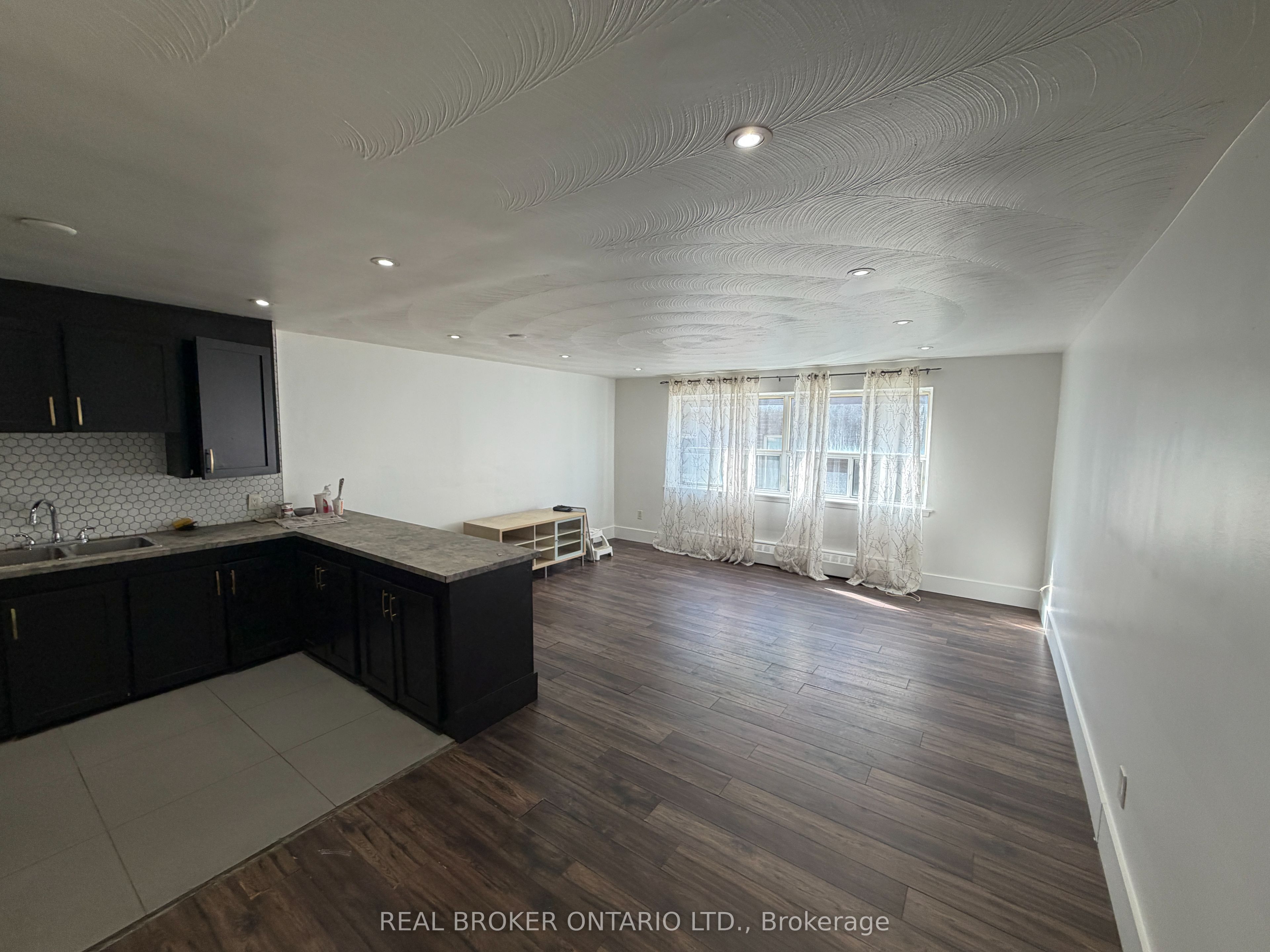 50 Benson Avenue 105 Property Photo 1
