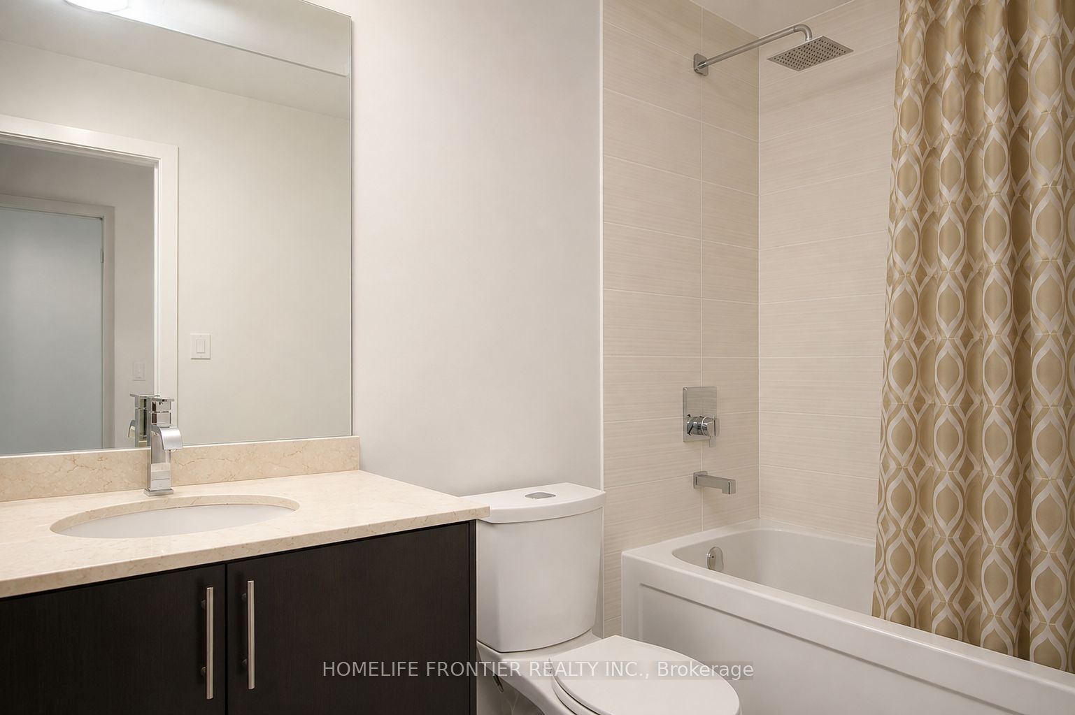 7165 Yonge Street 1810 Property Photo 6