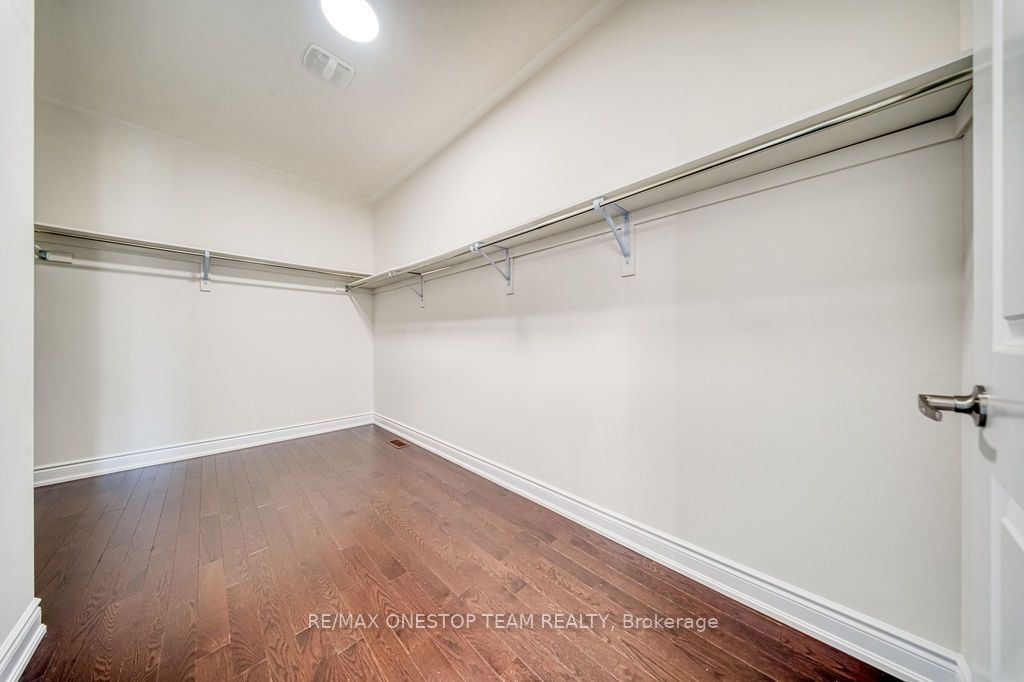 70 Madoc Place Property Photo 32
