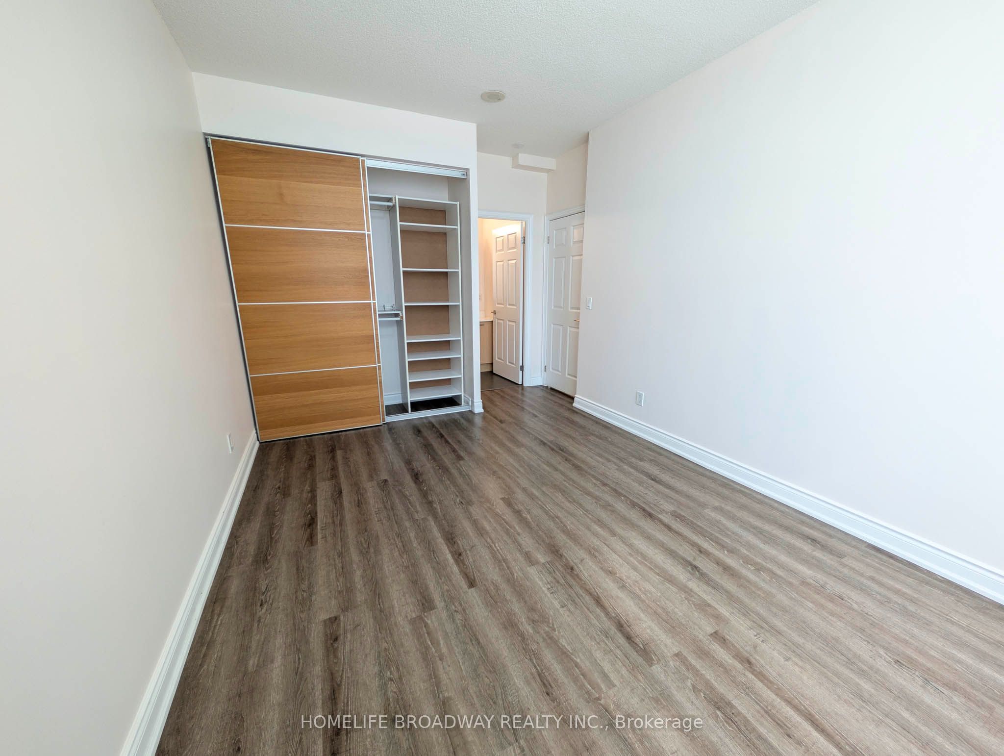 37 Galleria Parkway 110 Property Photo 8