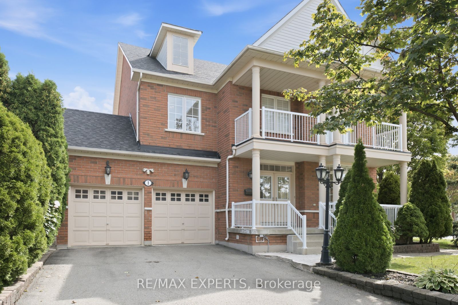 1 Cetona Avenue