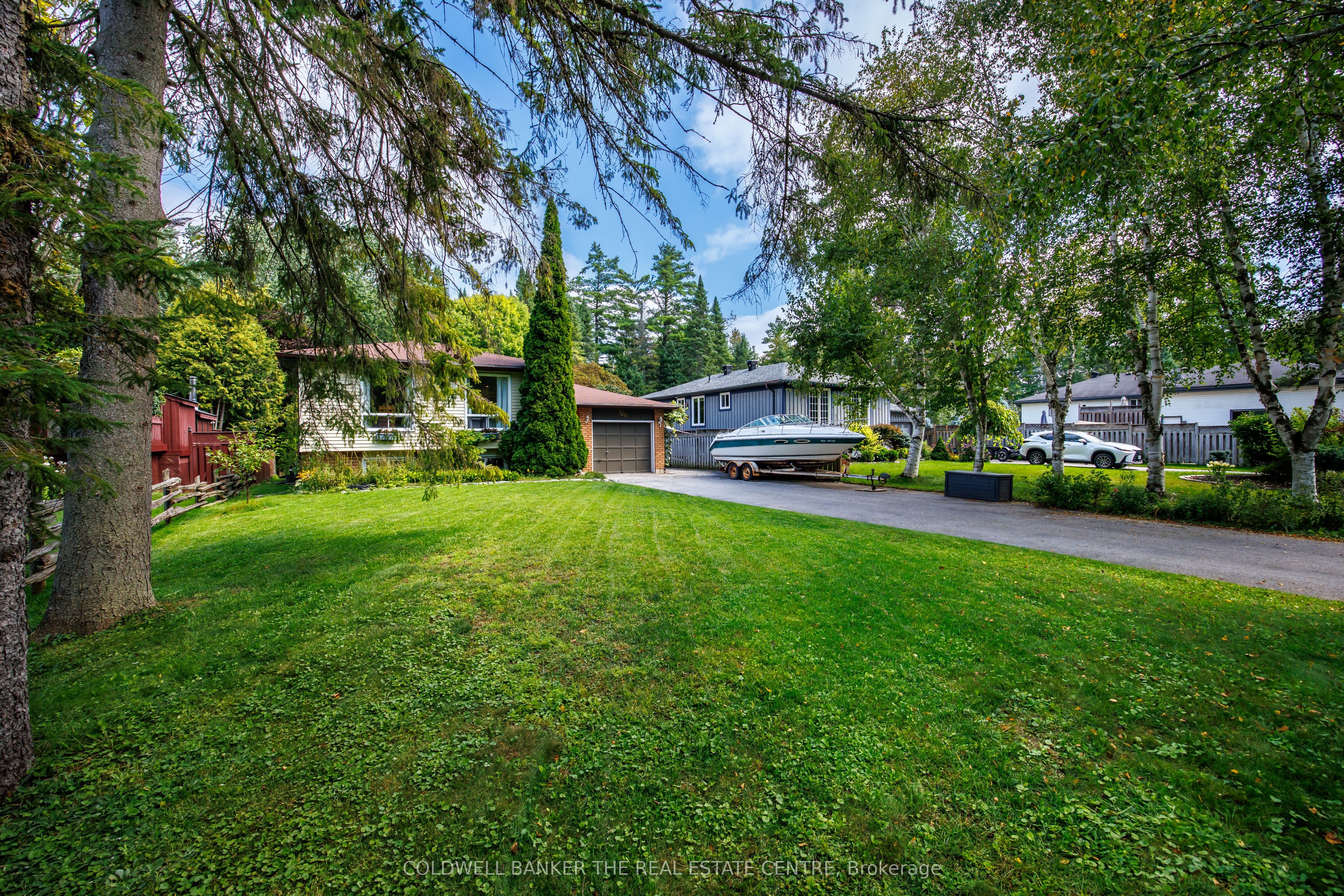 3211 Cowan Avenue Property Photo 1