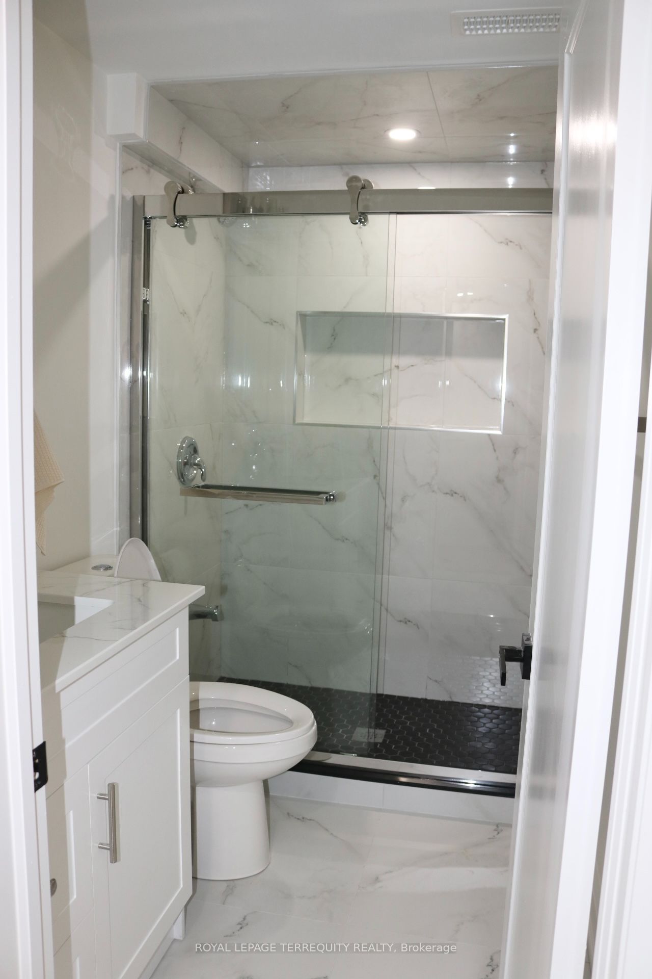 131 Trammel Drive Basement Property Photo 8