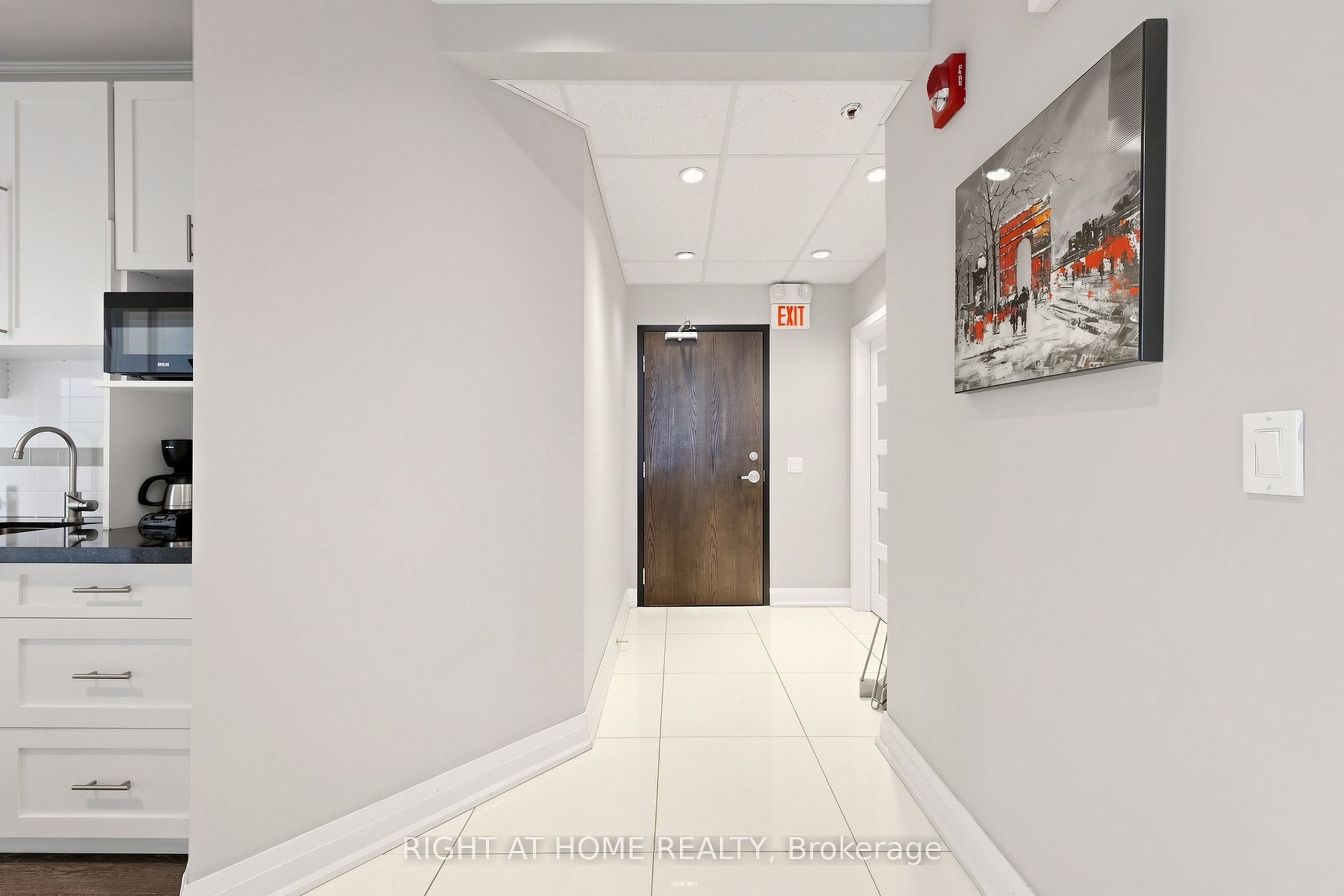 10376 Yonge Street N 306 Property Photo 3