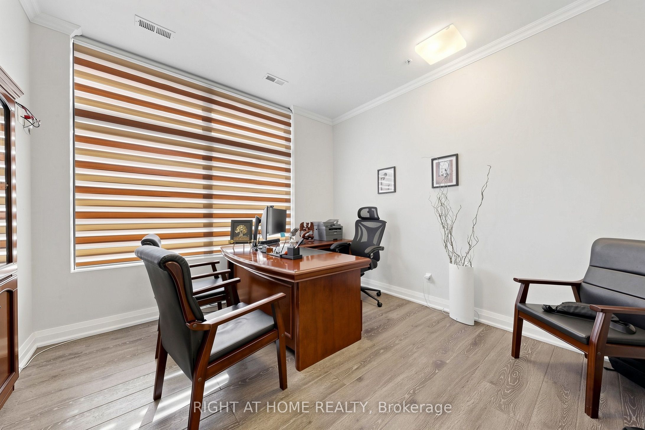 10376 Yonge Street N 306 Property Photo 5