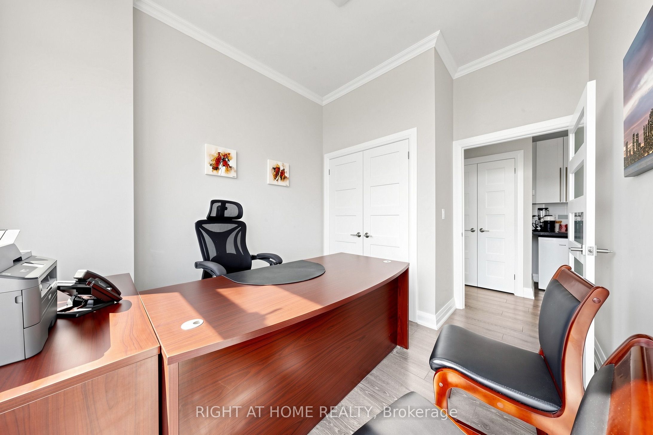 10376 Yonge Street N 306 Property Photo 6