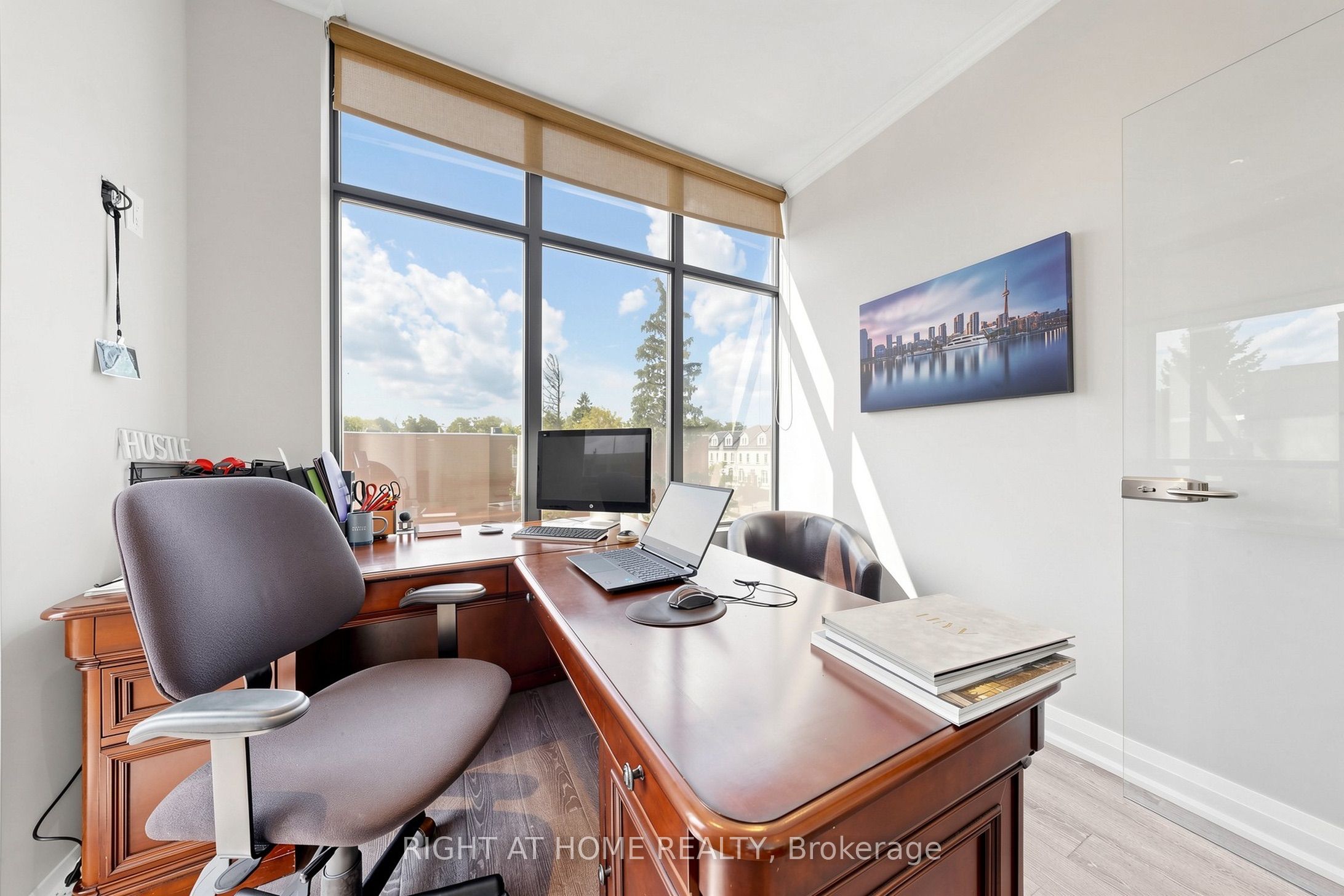 10376 Yonge Street N 306 Property Photo 9
