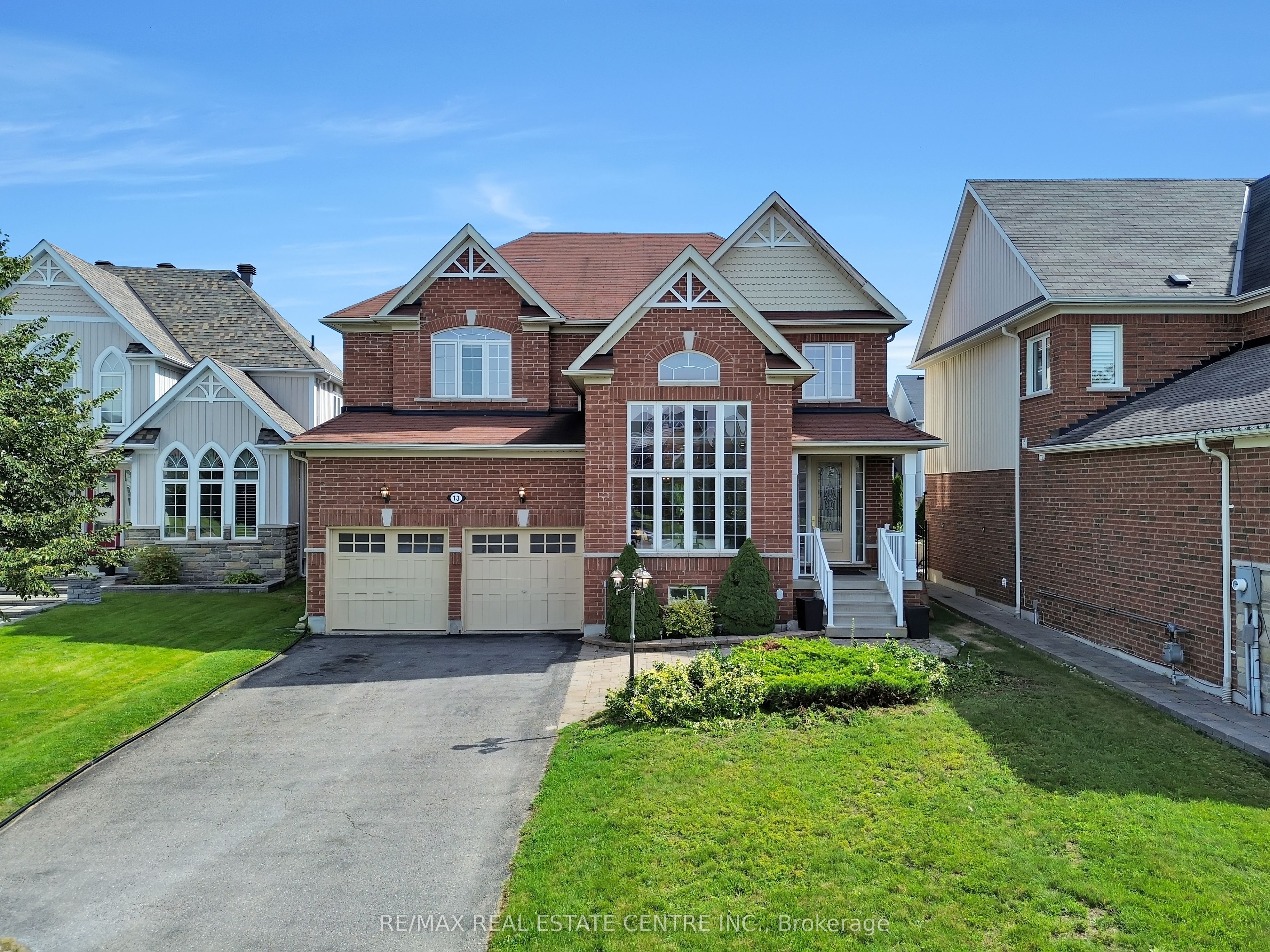 13 Lions Court Property Photo 1