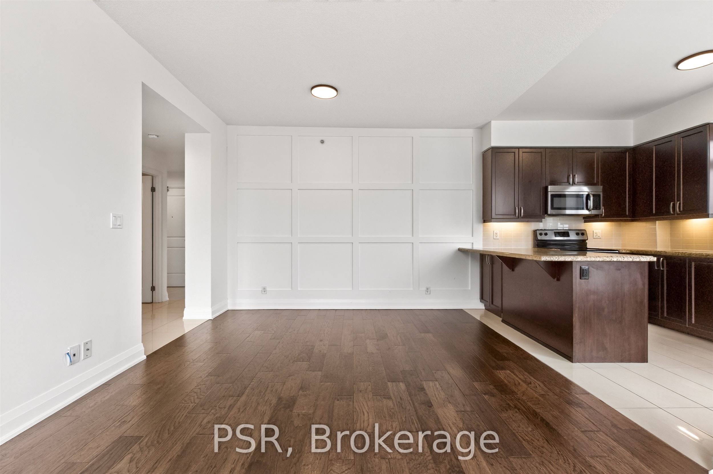 12 Woodstream Boulevard 717 Property Photo 10