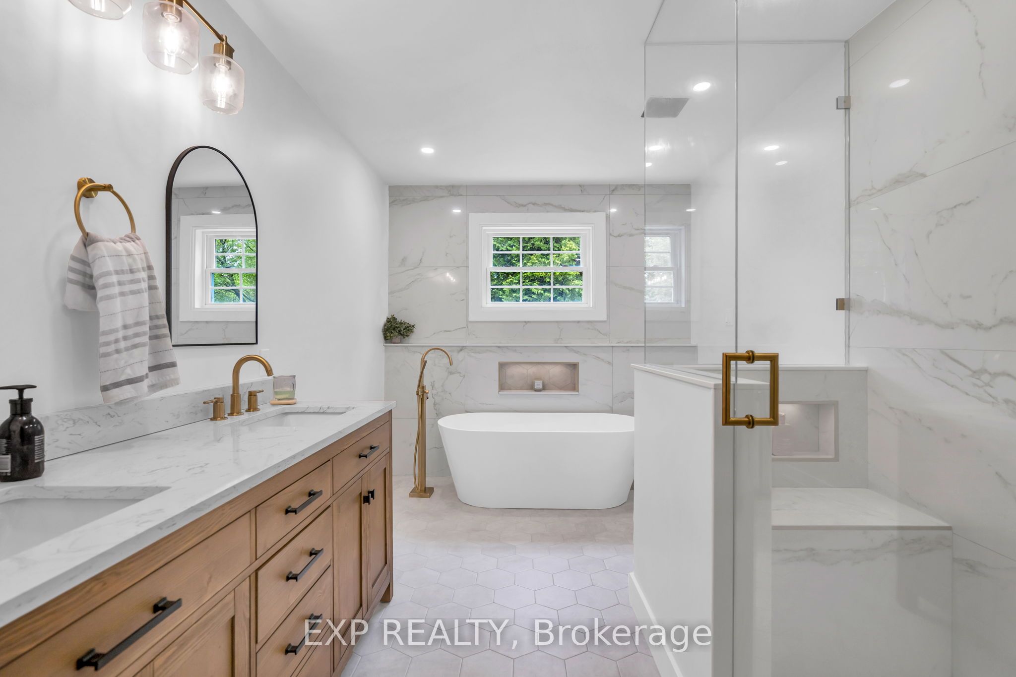 89 River Street Property Photo 6