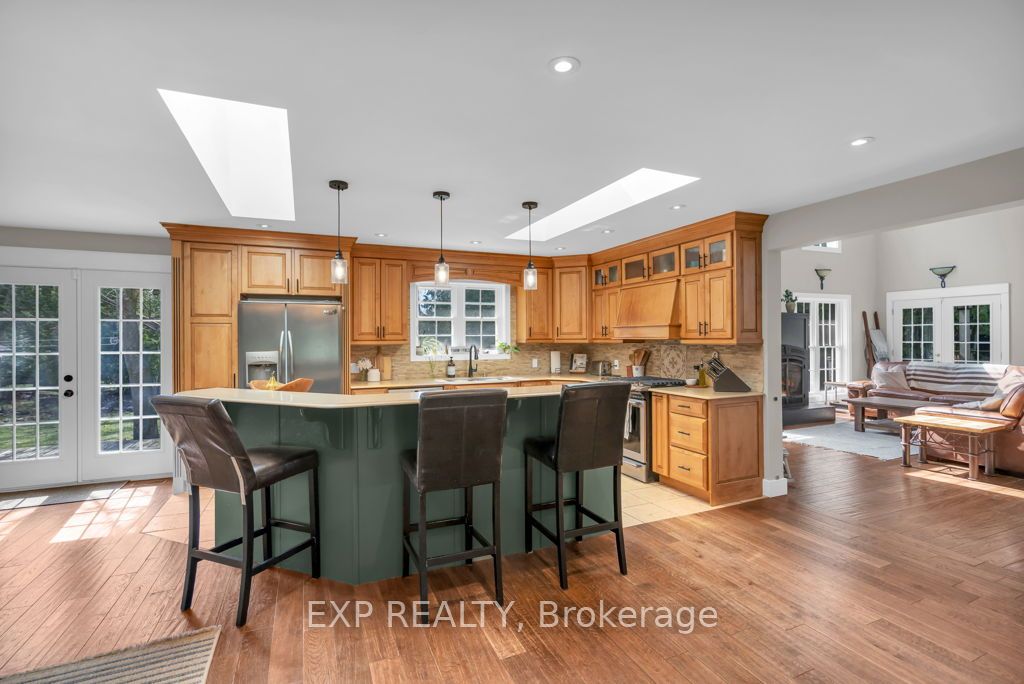 89 River Street Property Photo 9