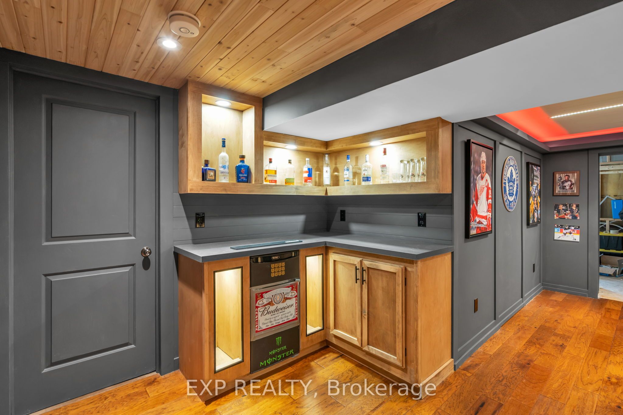 89 River Street Property Photo 28