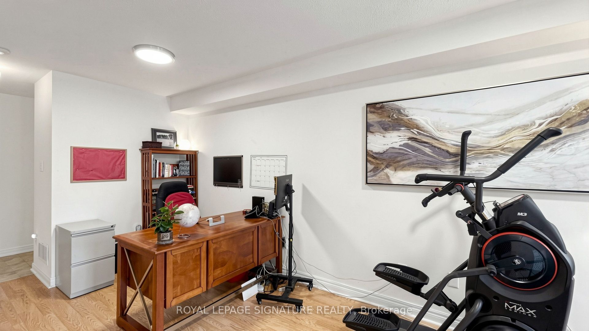 2433 Bur Oak Avenue Property Photo 2