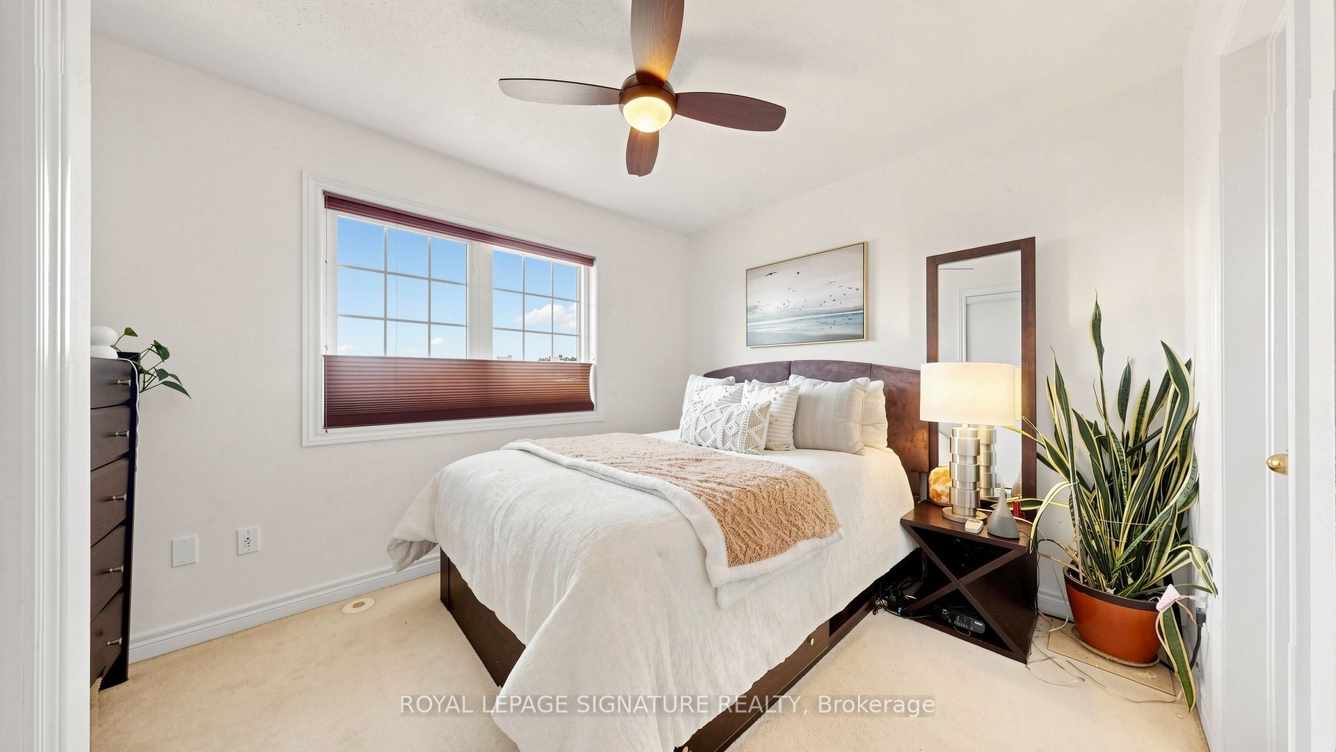 2433 Bur Oak Avenue Property Photo 9