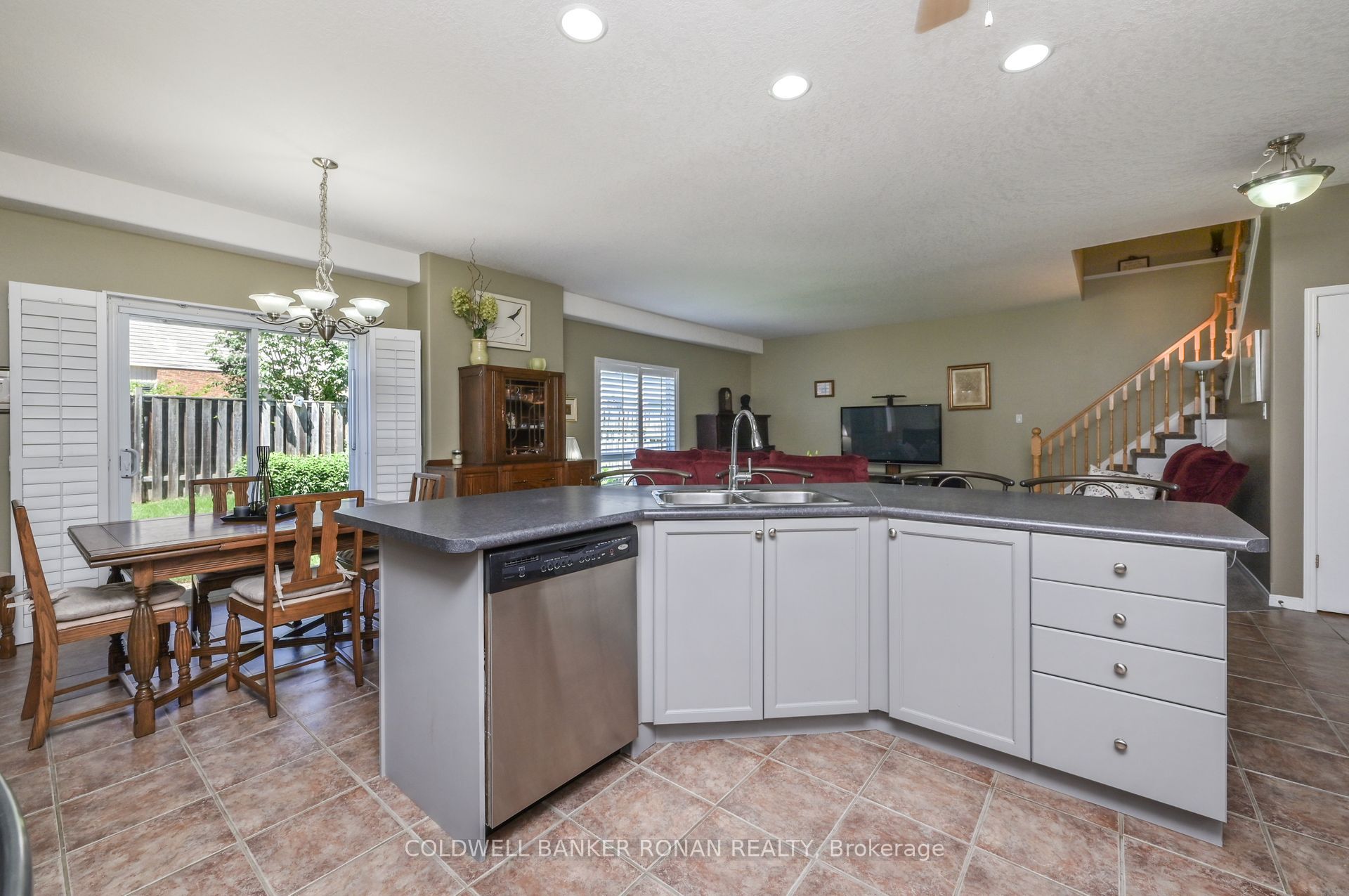 22 Chantler Road Property Photo 9