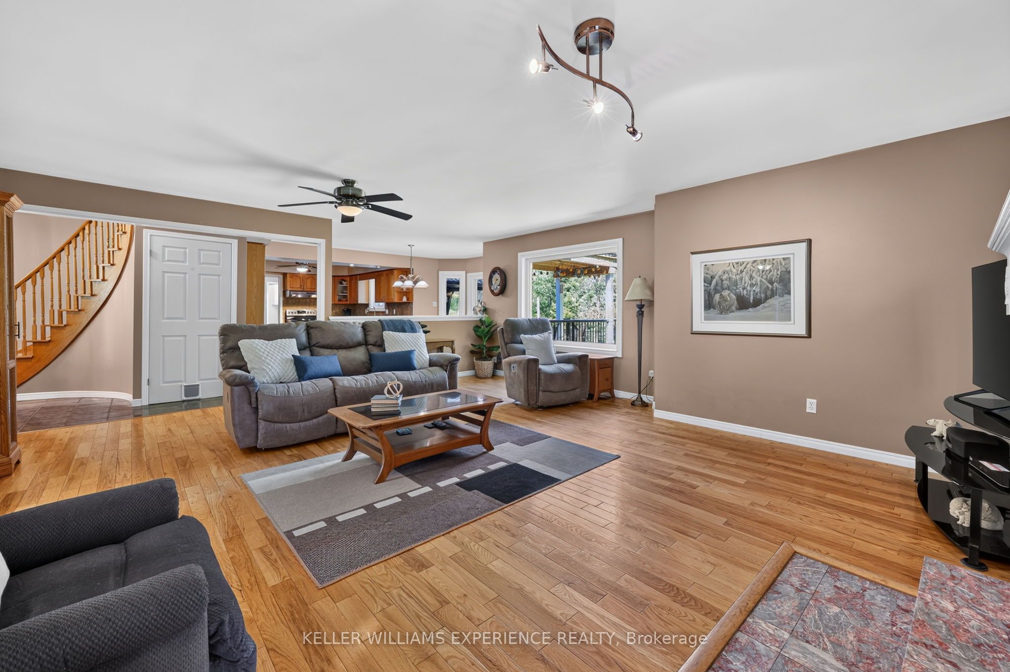 7831 5th Line Property Photo 14