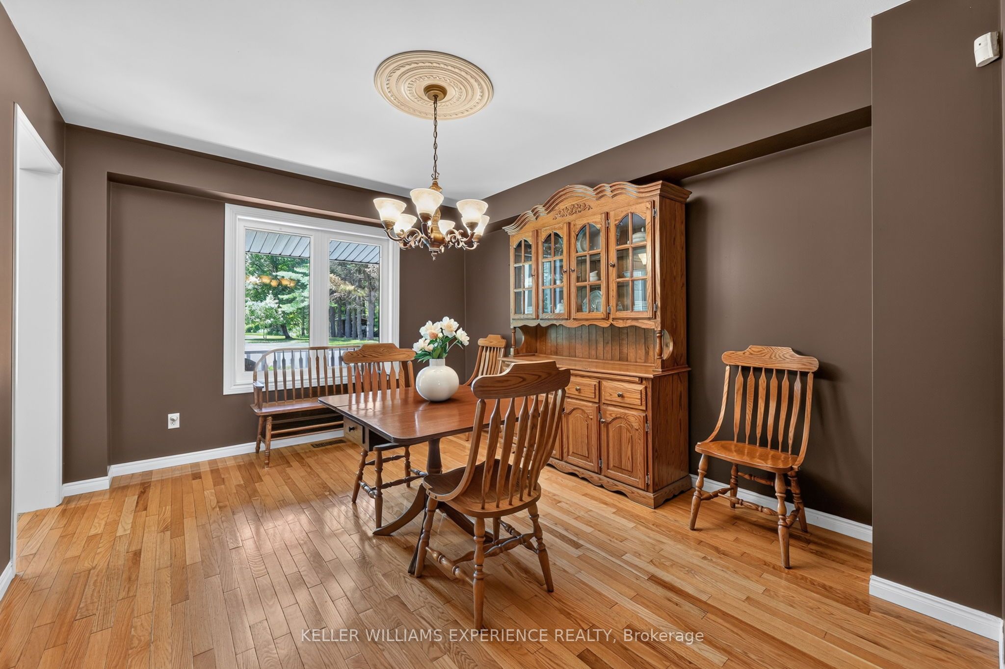 7831 5th Line Property Photo 22