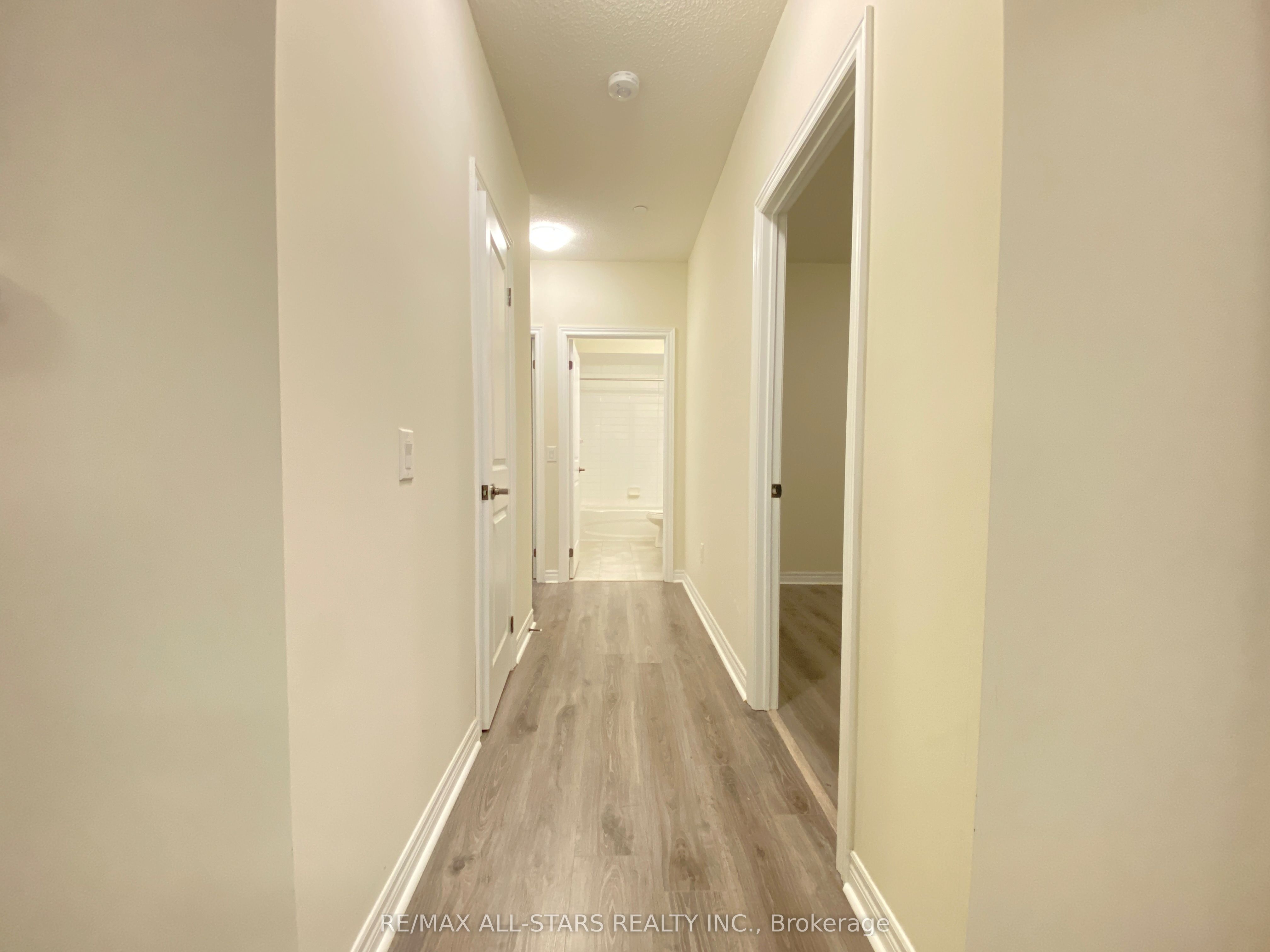 39 New Delhi Drive 410 Property Photo 19