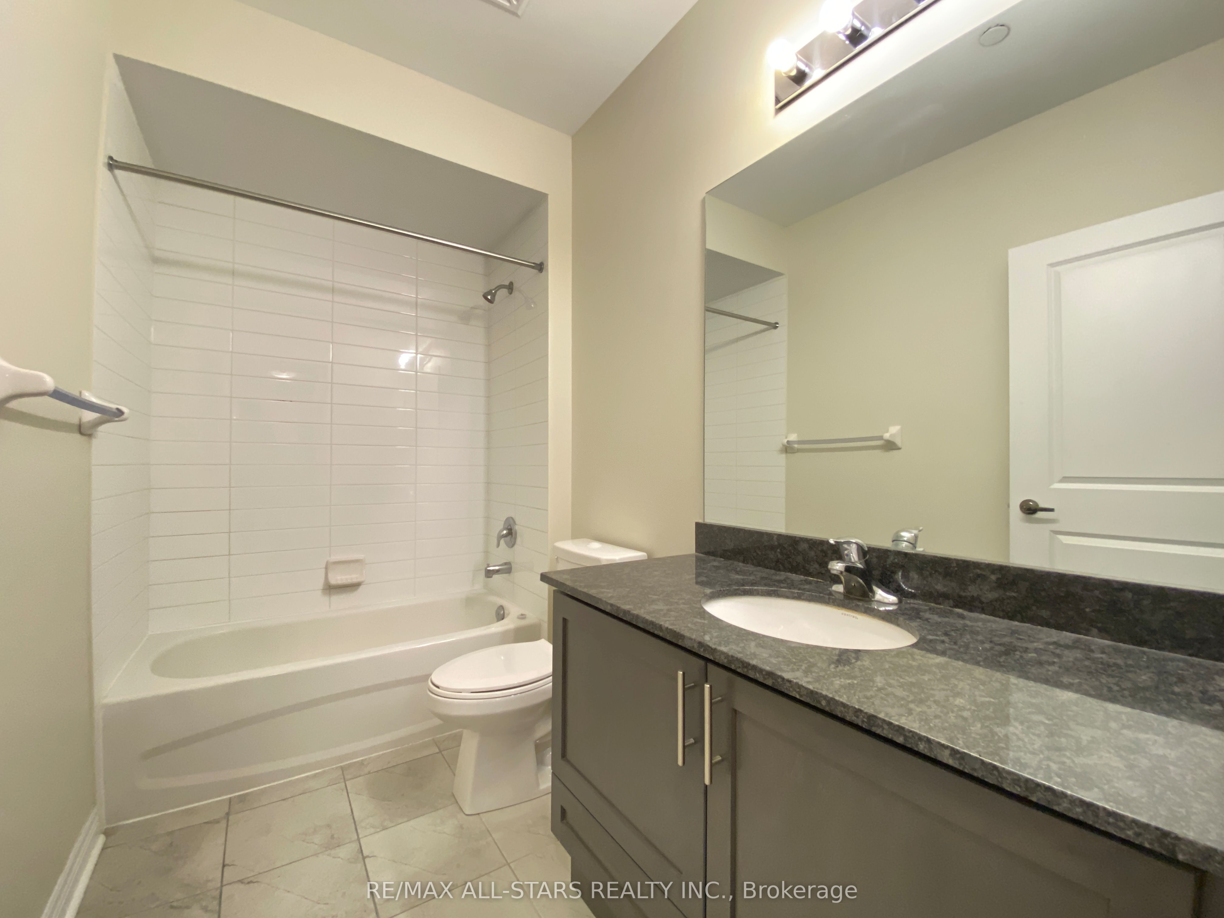 39 New Delhi Drive 410 Property Photo 22