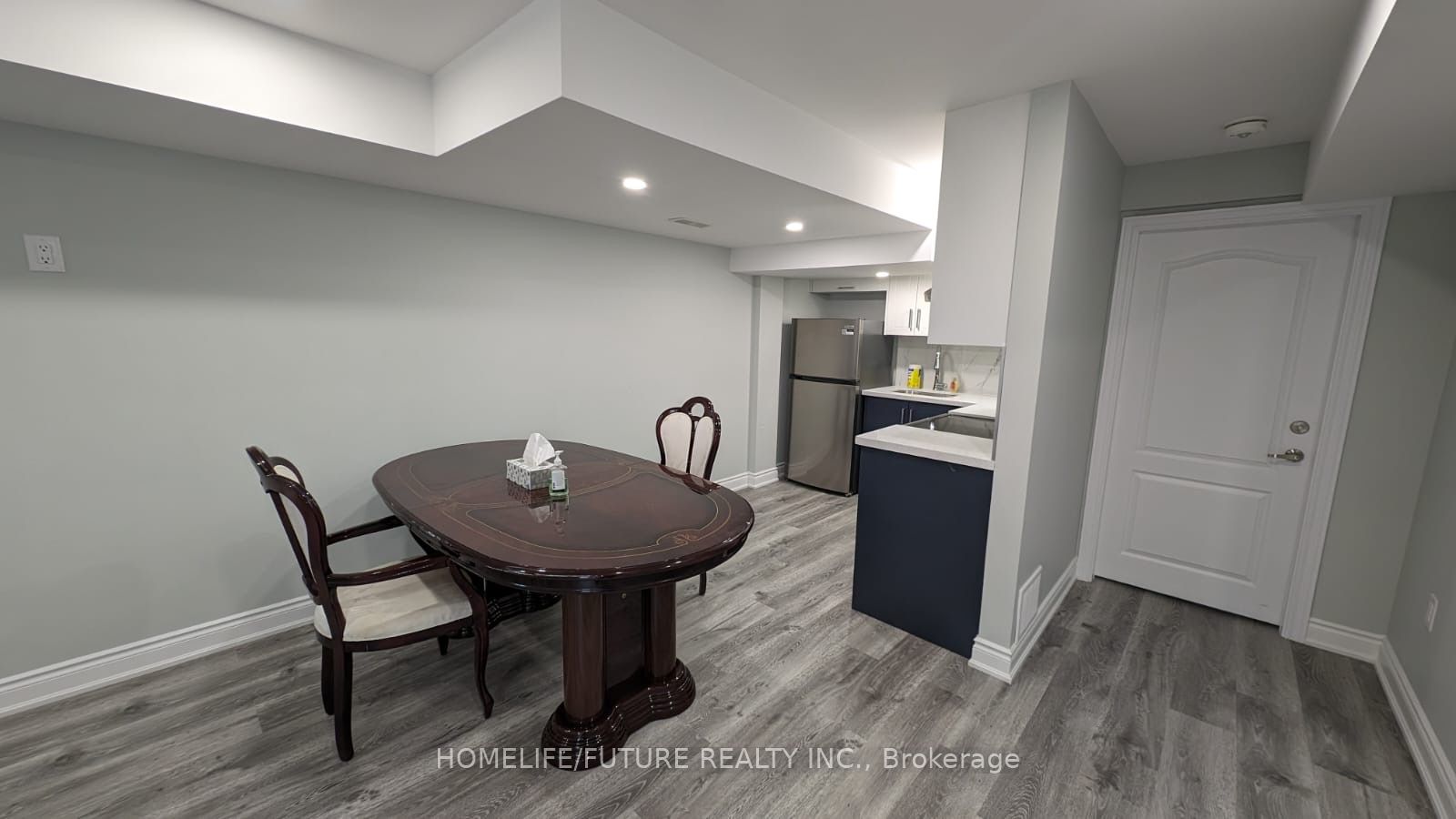 271 East's Corners Boulevard Bsmt Property Photo 2