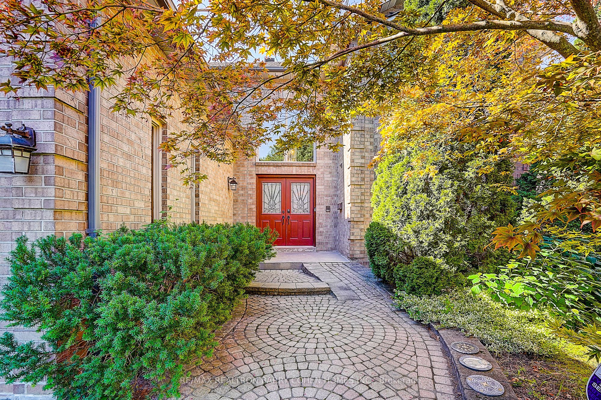 44 Prince Edward Boulevard Property Photo 3