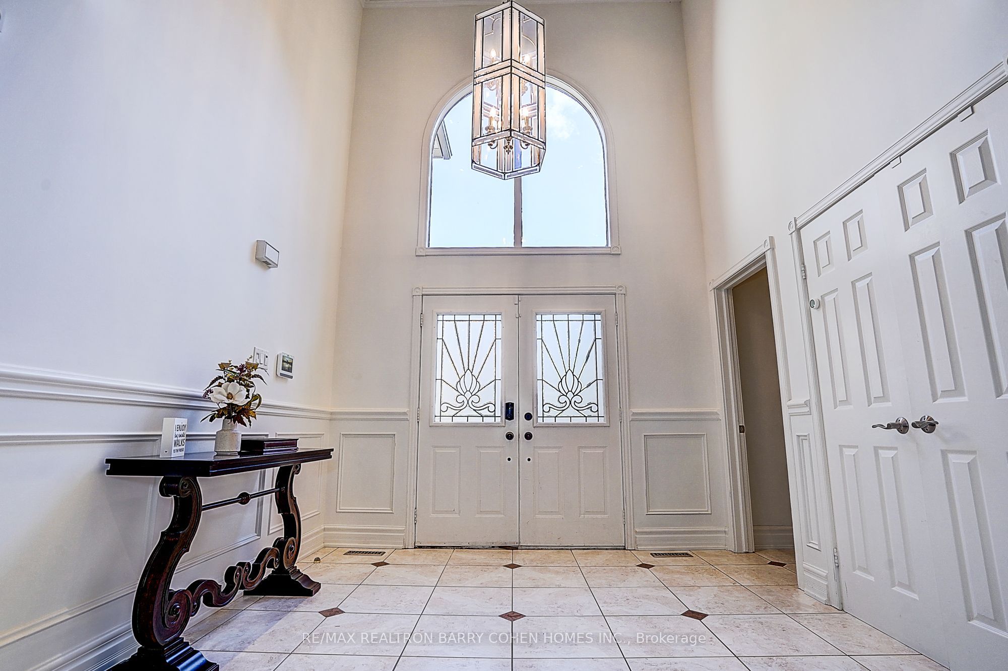 44 Prince Edward Boulevard Property Photo 4