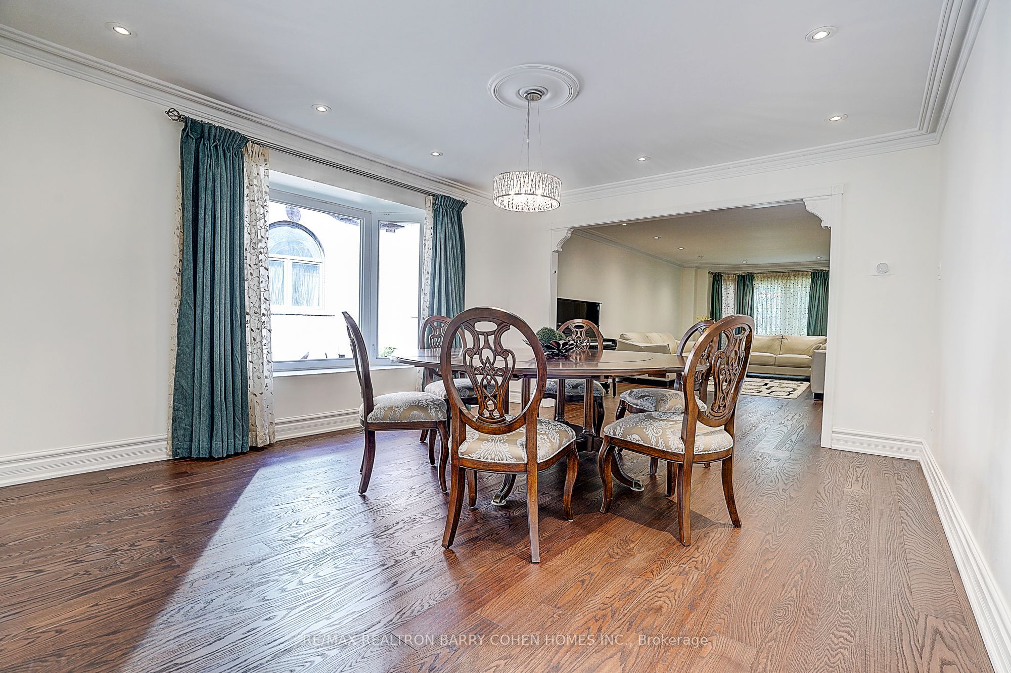 44 Prince Edward Boulevard Property Photo 10