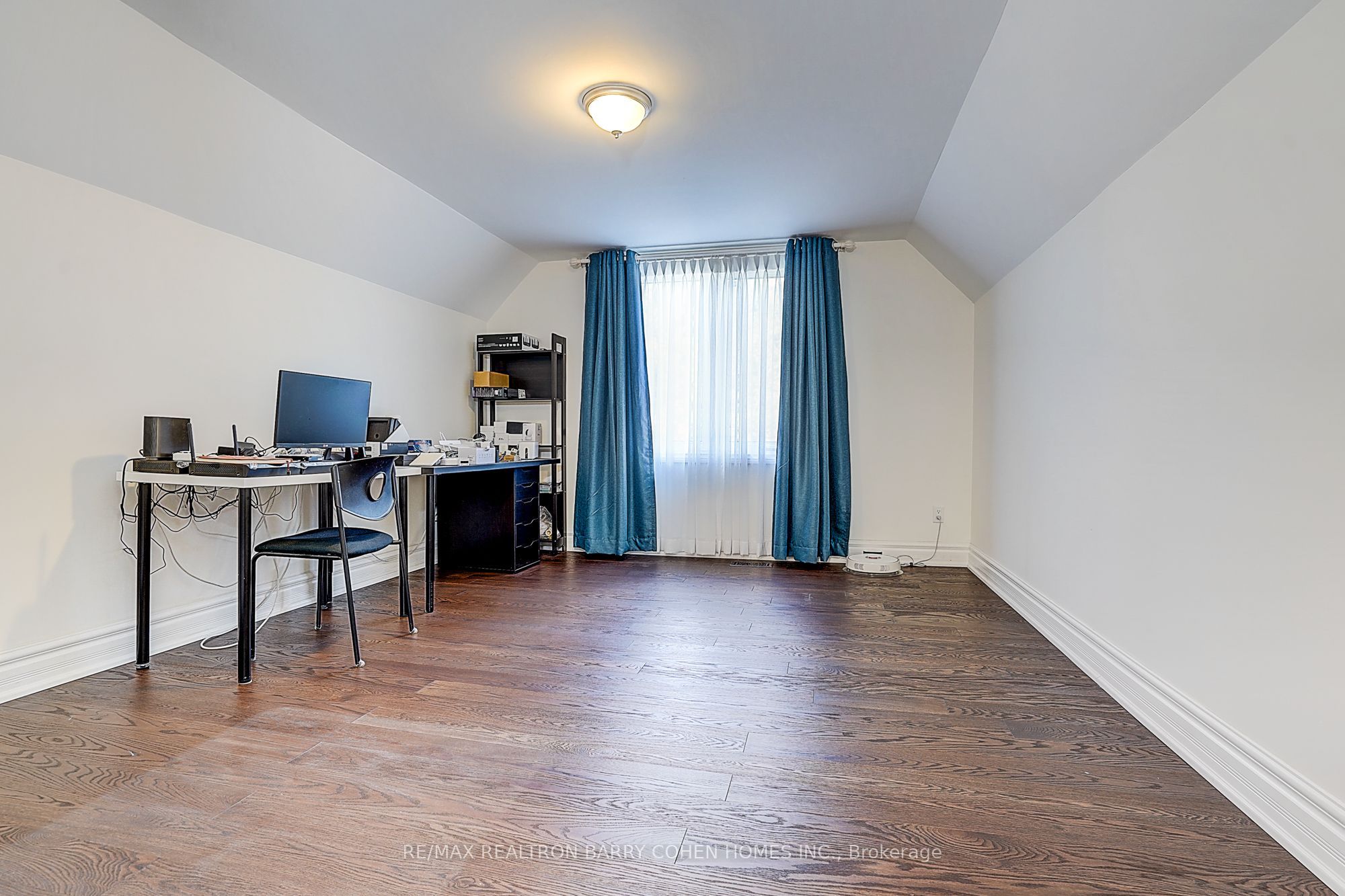 44 Prince Edward Boulevard Property Photo 22