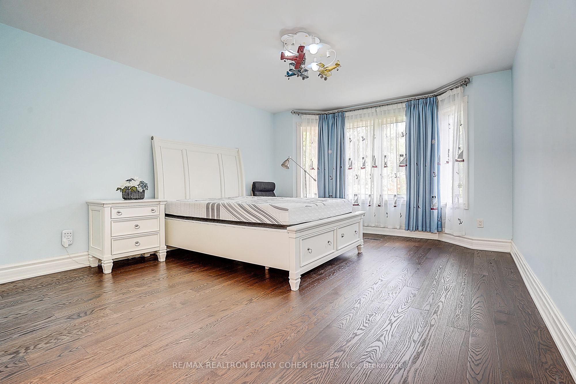 44 Prince Edward Boulevard Property Photo 35