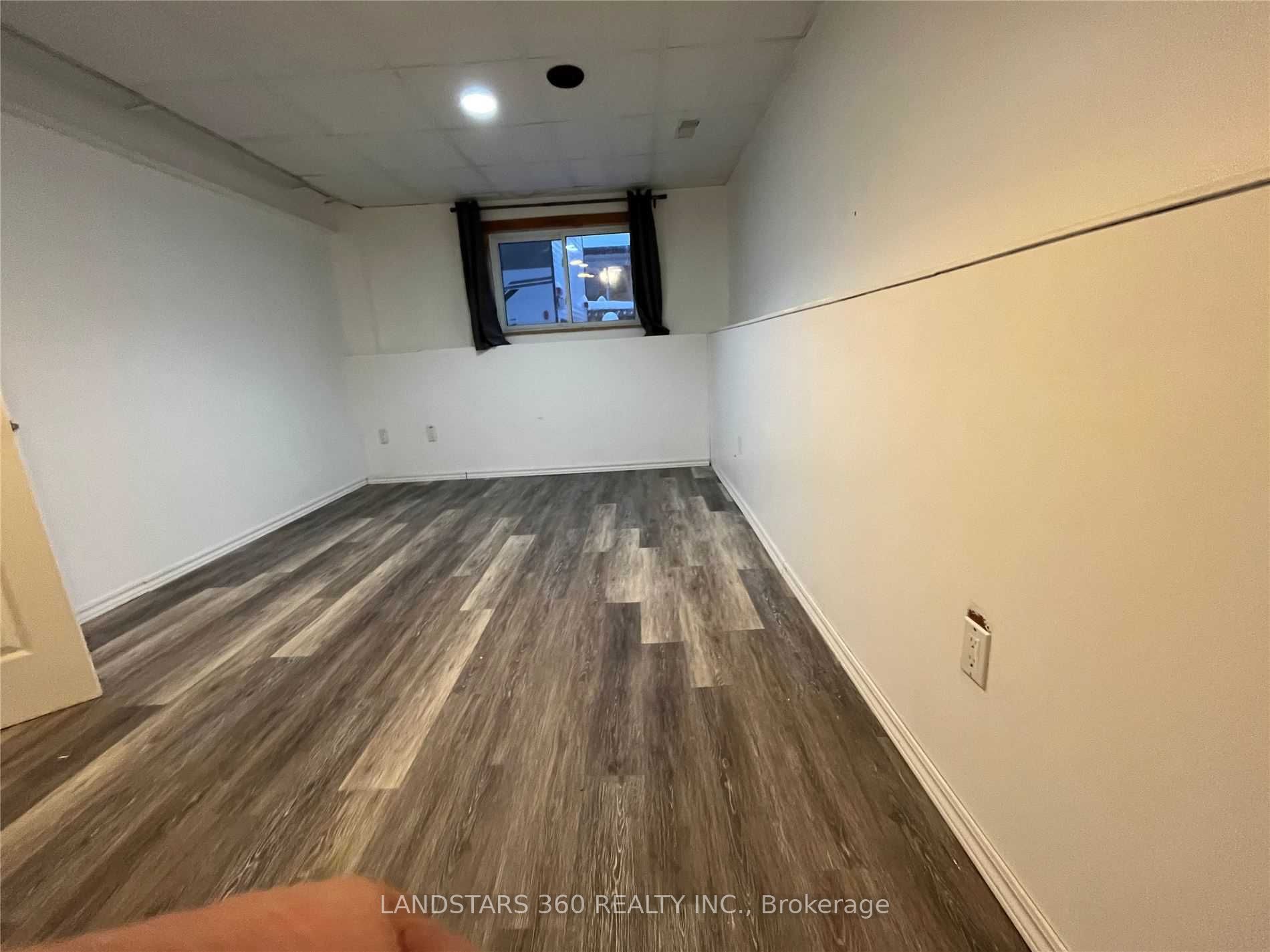 204 Bayview Avenue Lower Property Photo 5
