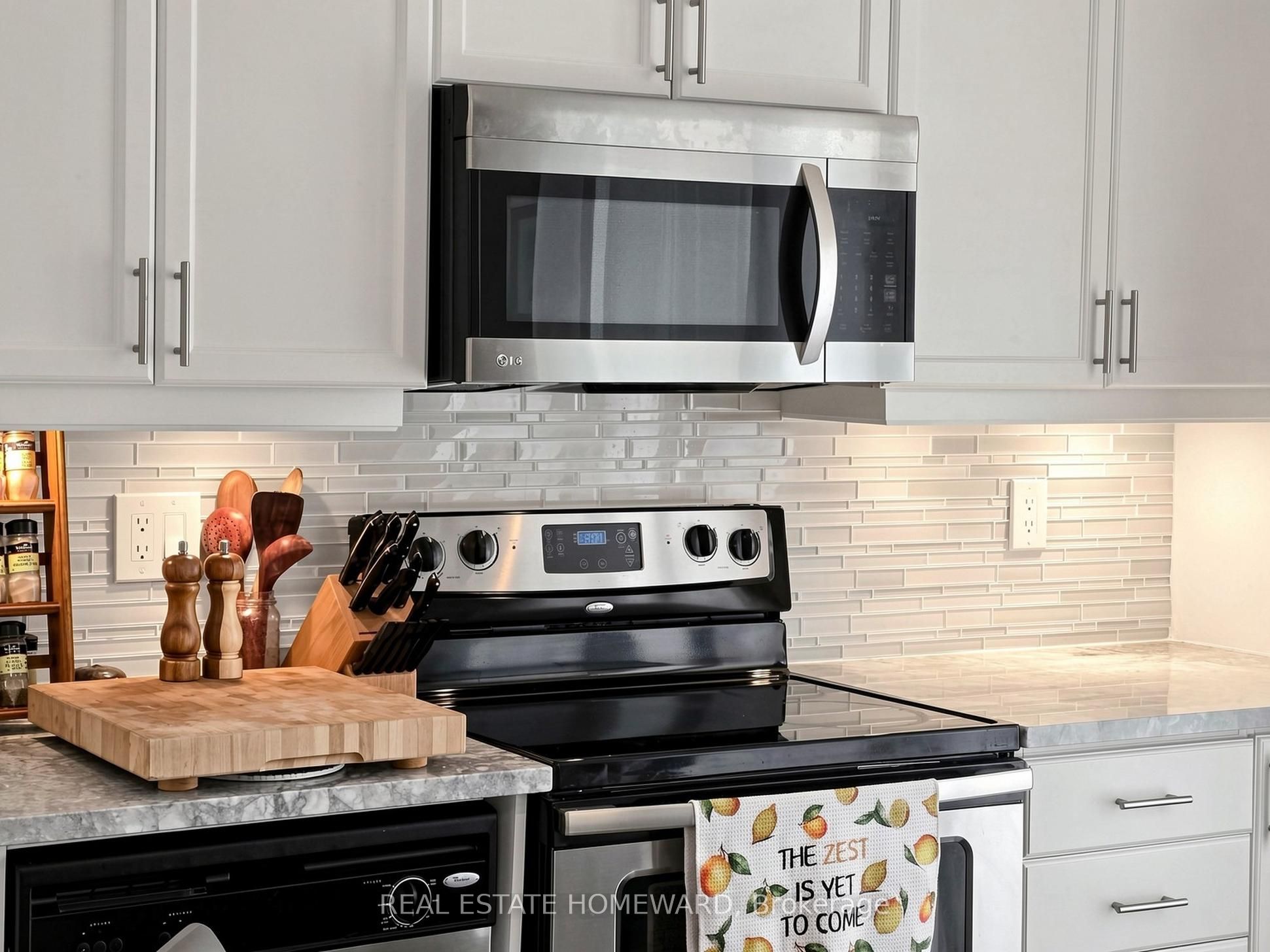 15450 Yonge Street 309 Property Photo 11