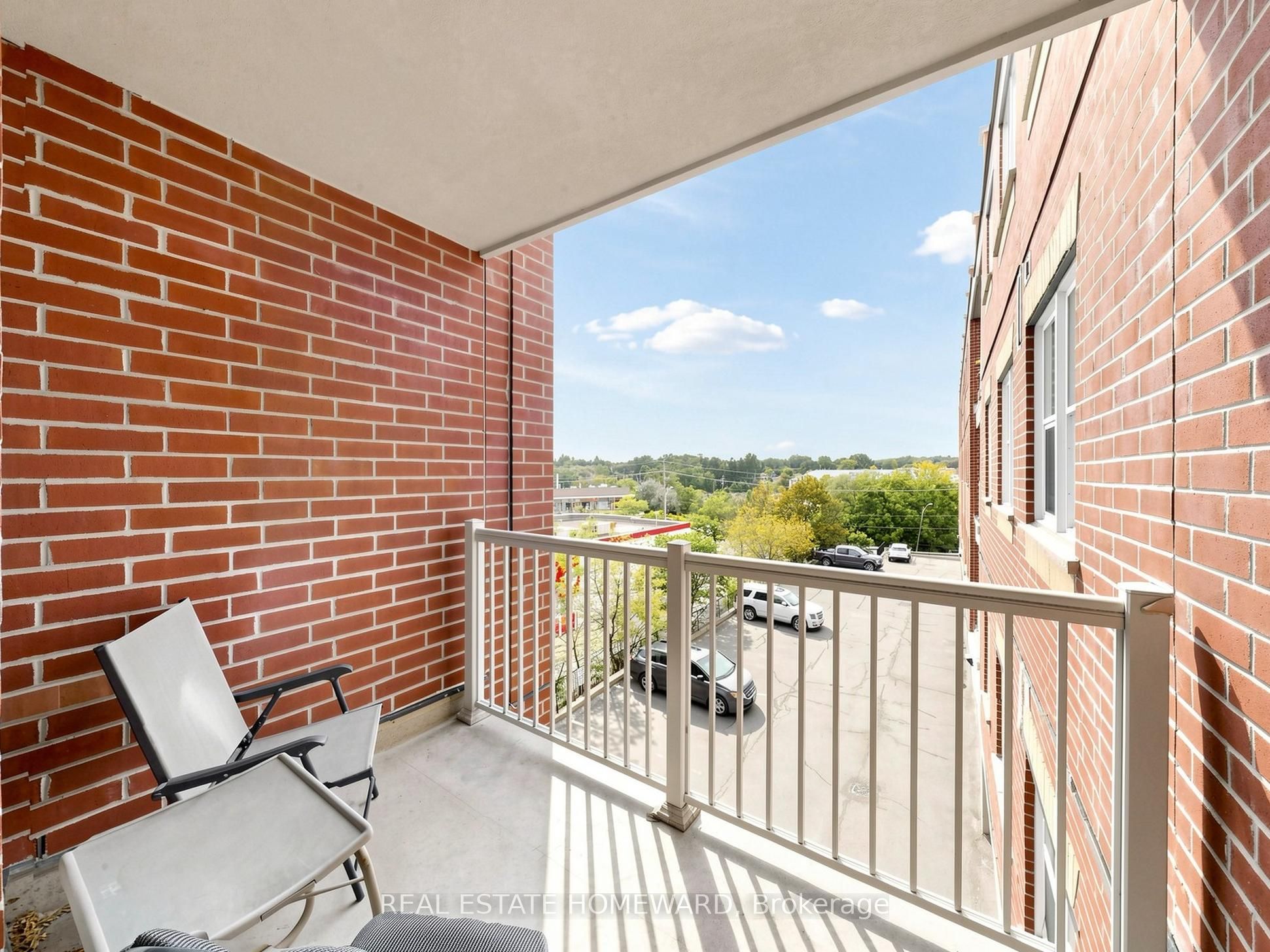15450 Yonge Street 309 Property Photo 19