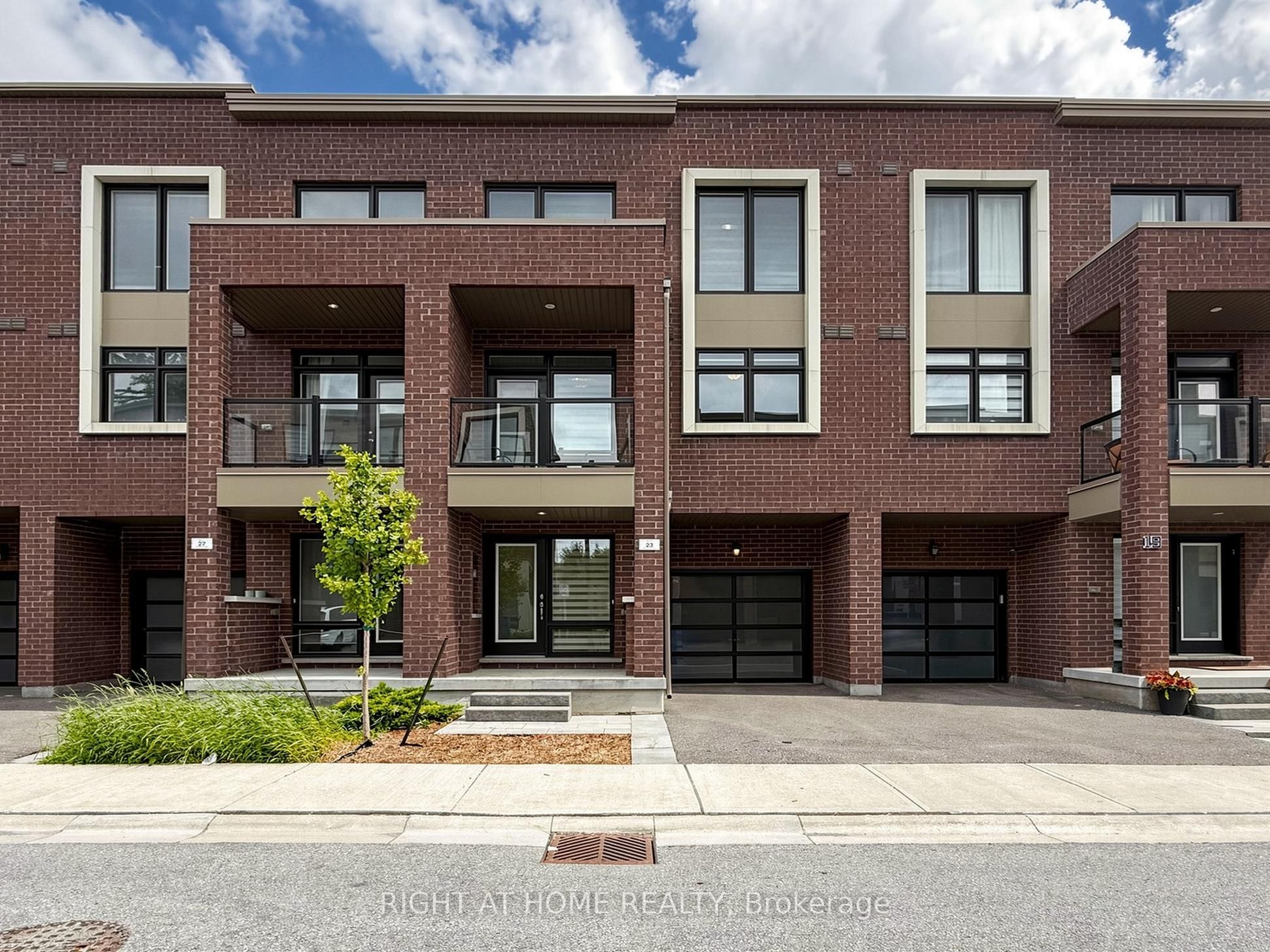 23 Moneypenny Place Property Photo 1
