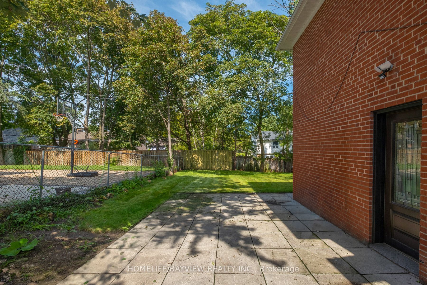 164 Steeles Avenue E Property Photo 33
