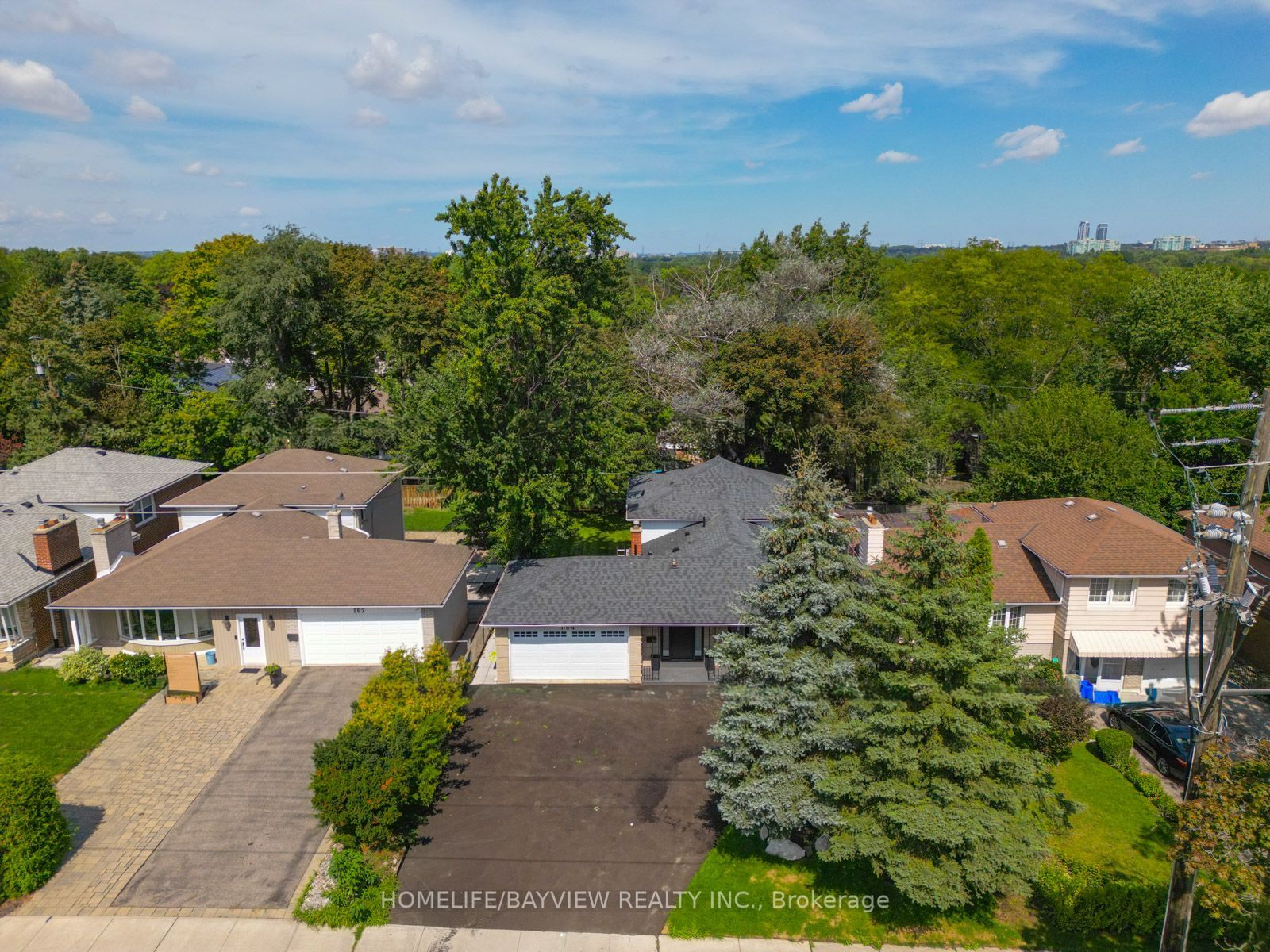 164 Steeles Avenue E Property Photo 35