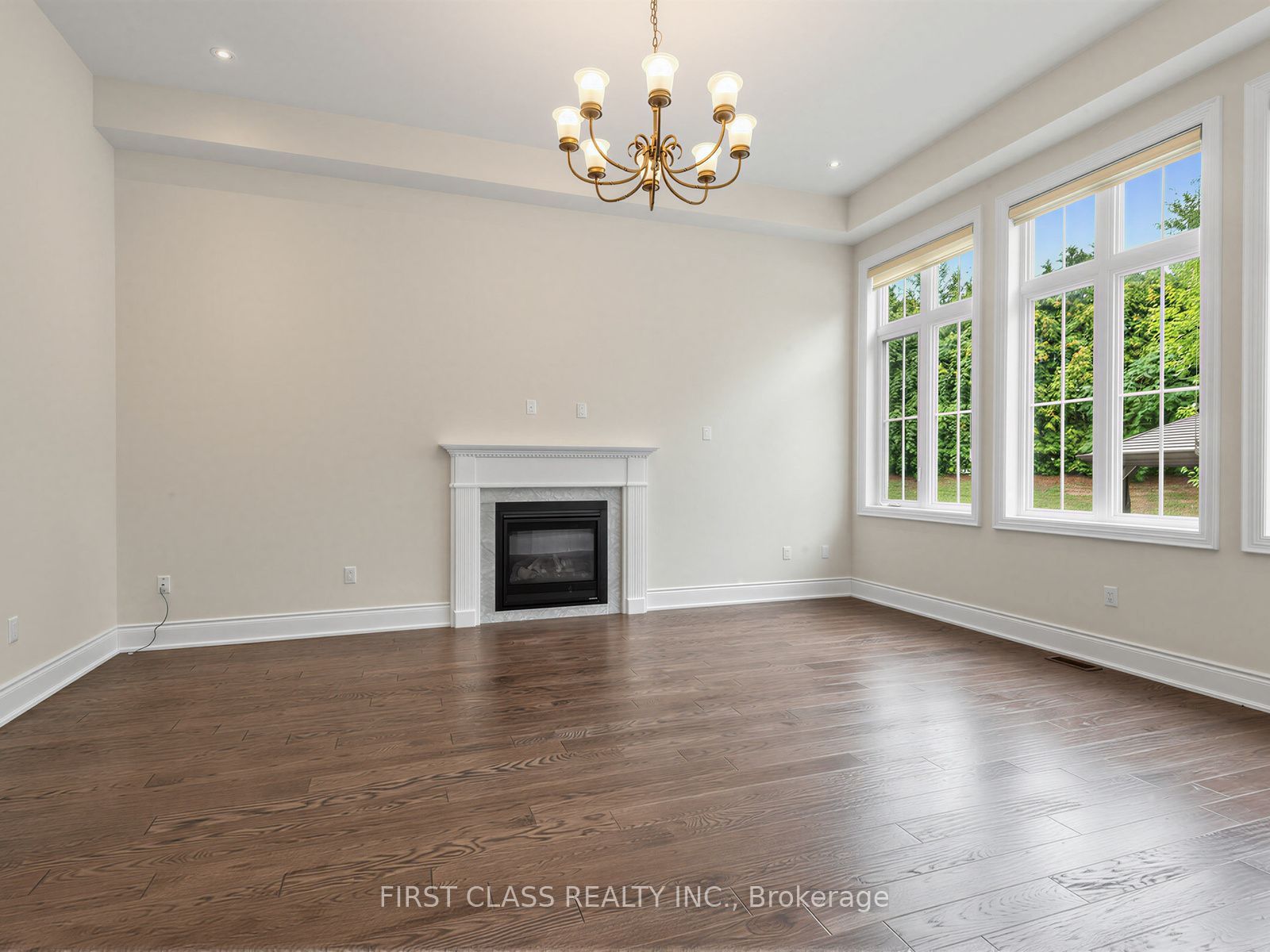 16 Macdonald Court Property Photo 20