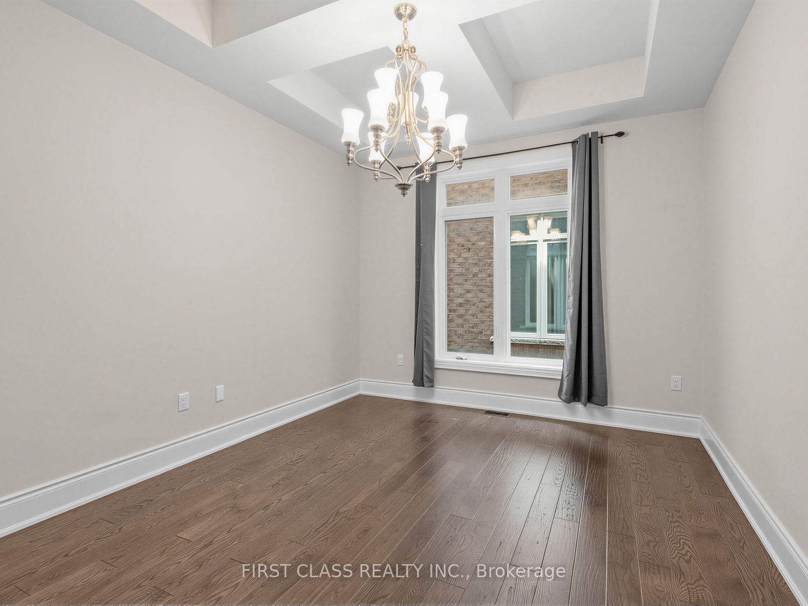 16 Macdonald Court Property Photo 23