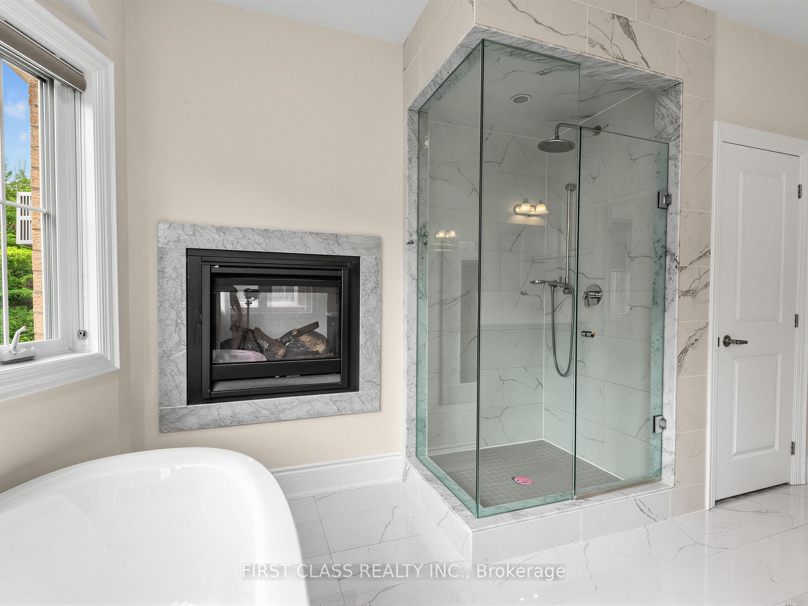 16 Macdonald Court Property Photo 32