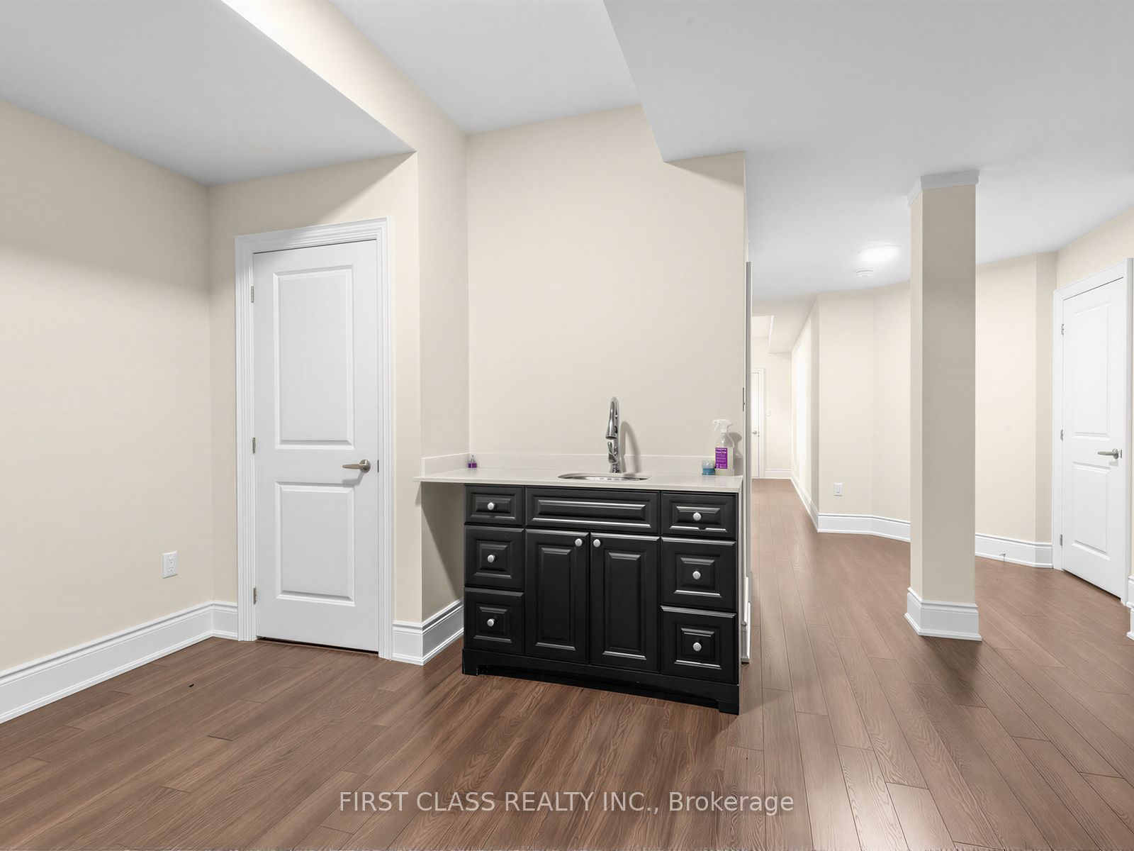 16 Macdonald Court Property Photo 43