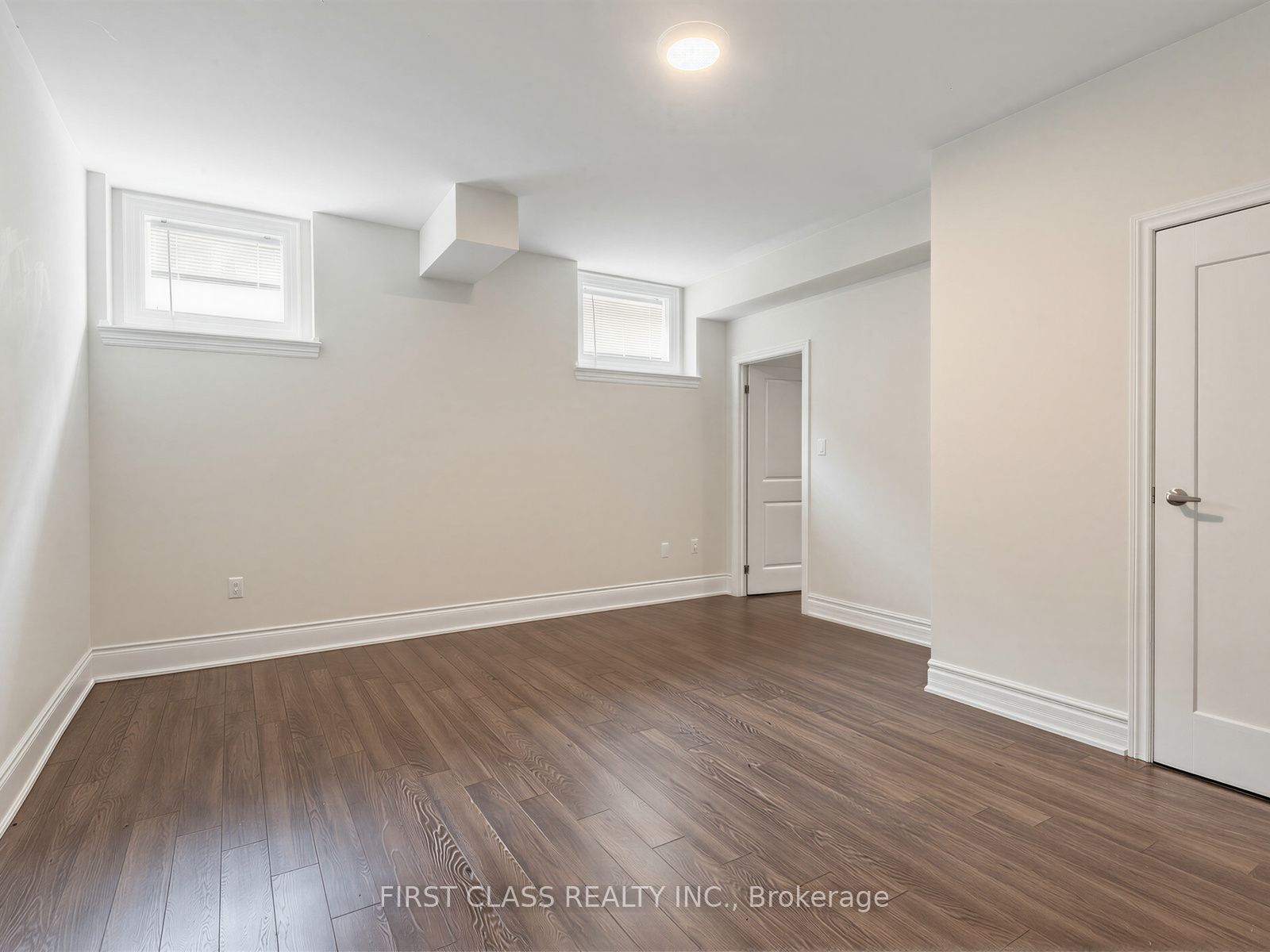 16 Macdonald Court Property Photo 45
