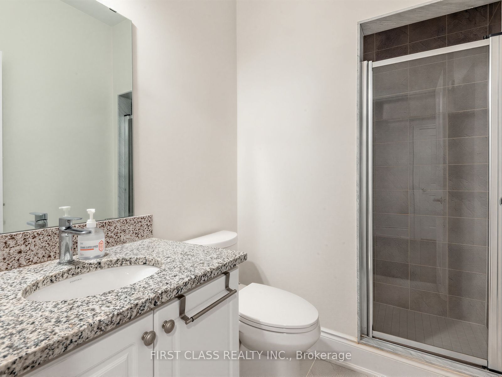 16 Macdonald Court Property Photo 47