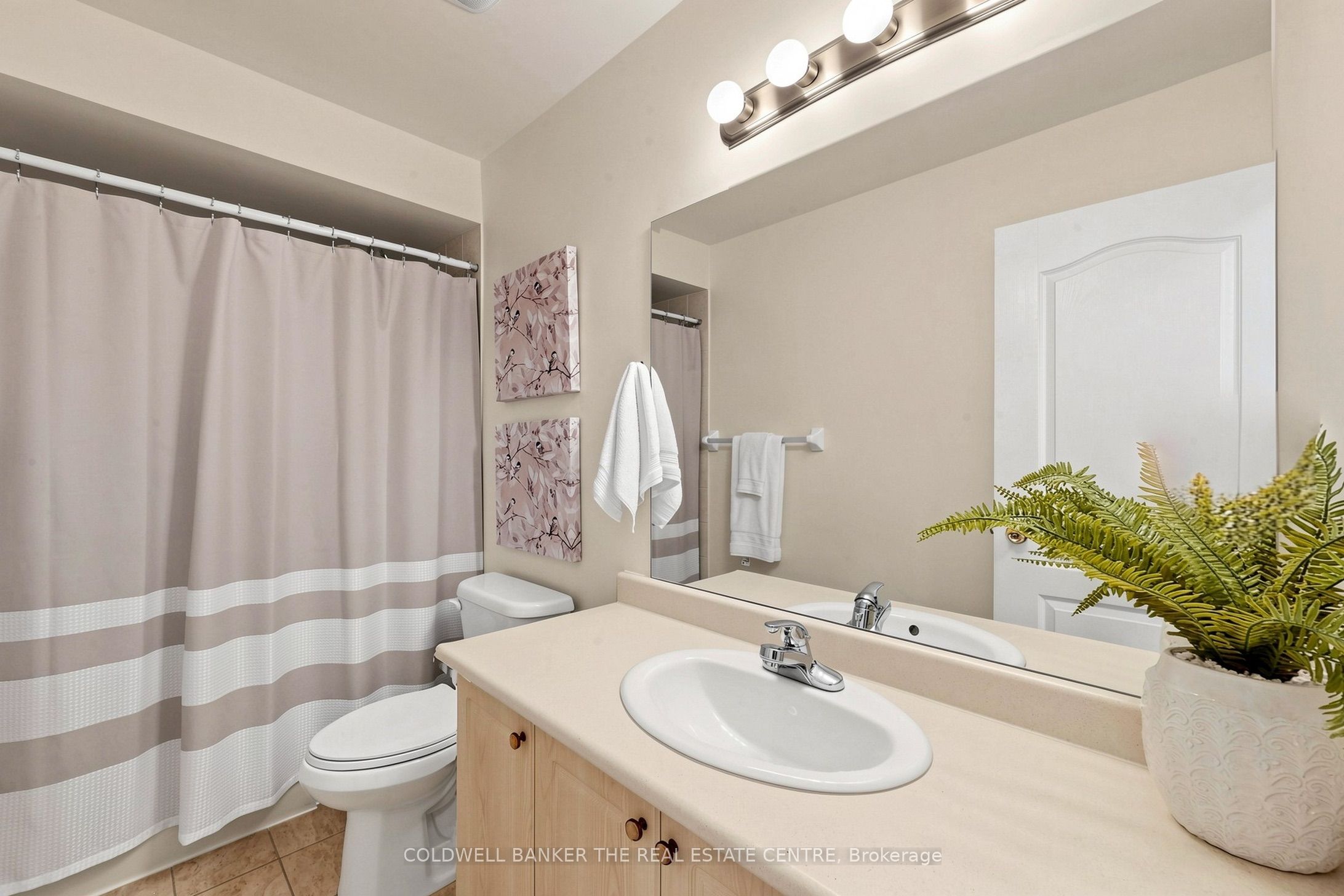 260 Flagstone Way Property Photo 32