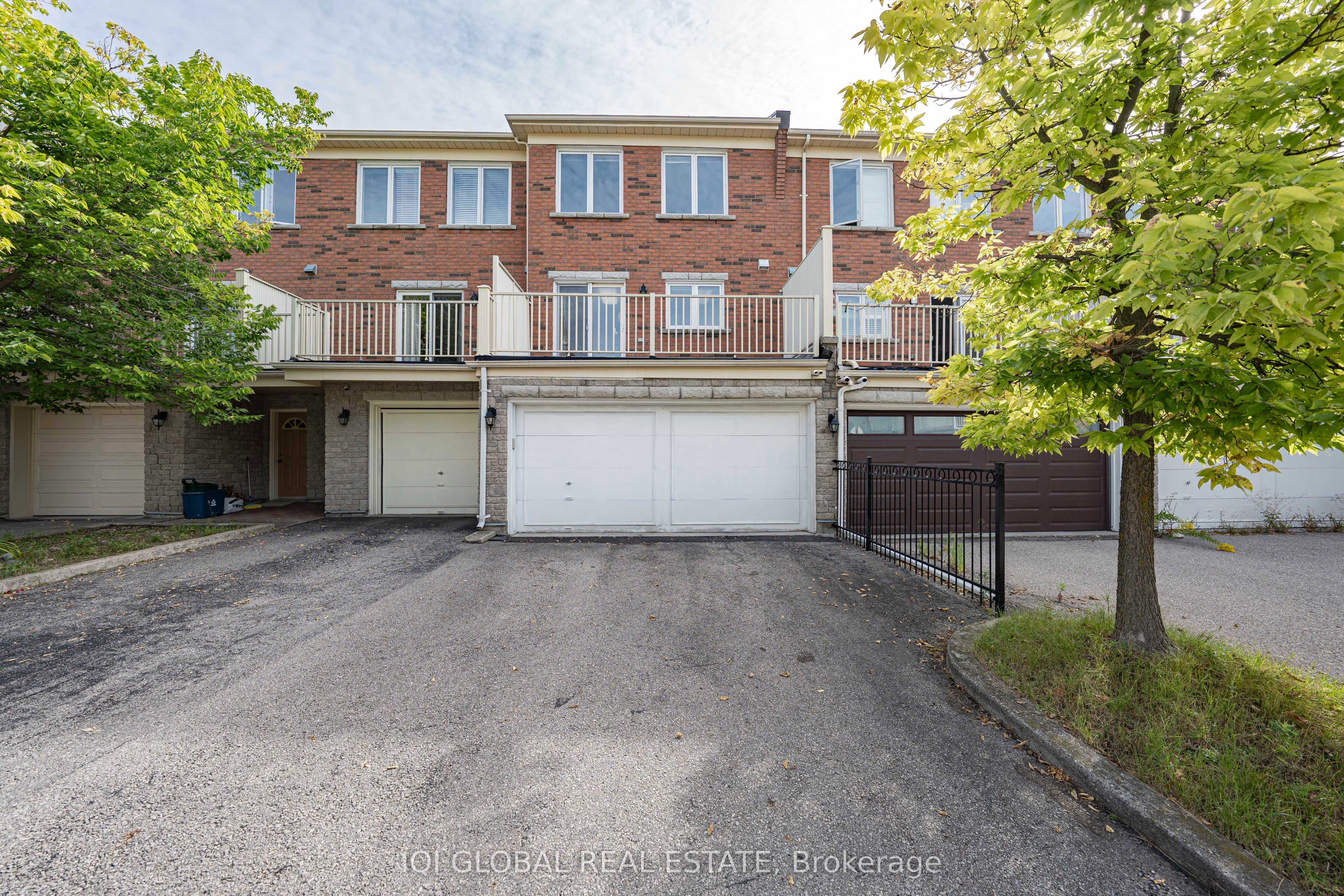 30 Pond Drive