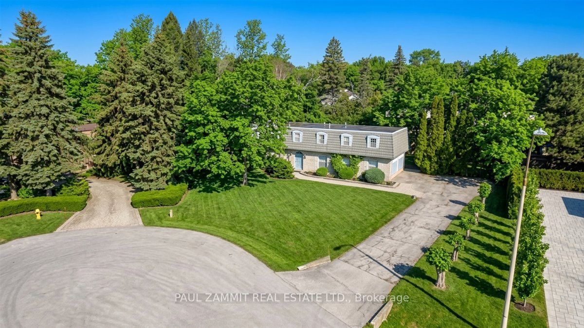 8 Lafayette Place Property Photo 7