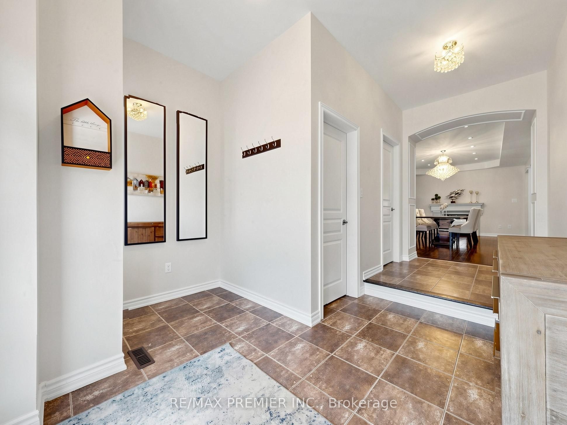 50 Ascalon Drive Property Photo 3