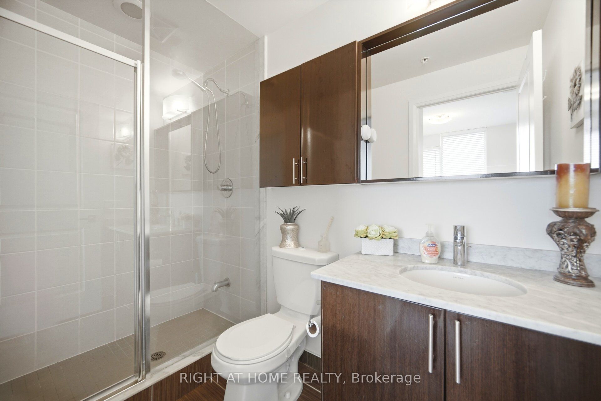 85 North Park Road 612 Property Photo 26