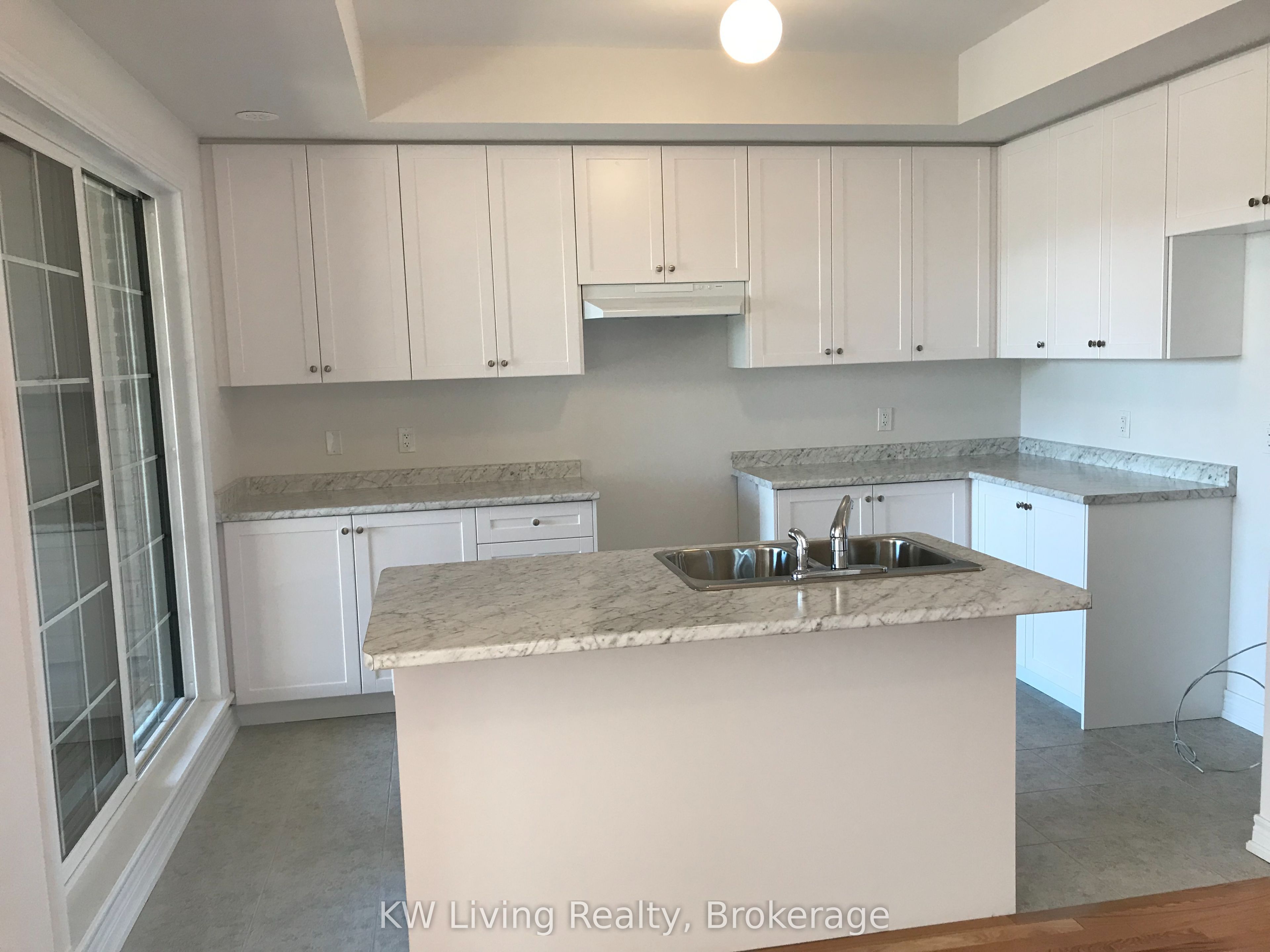 8 Nipigon Avenue Property Photo 8